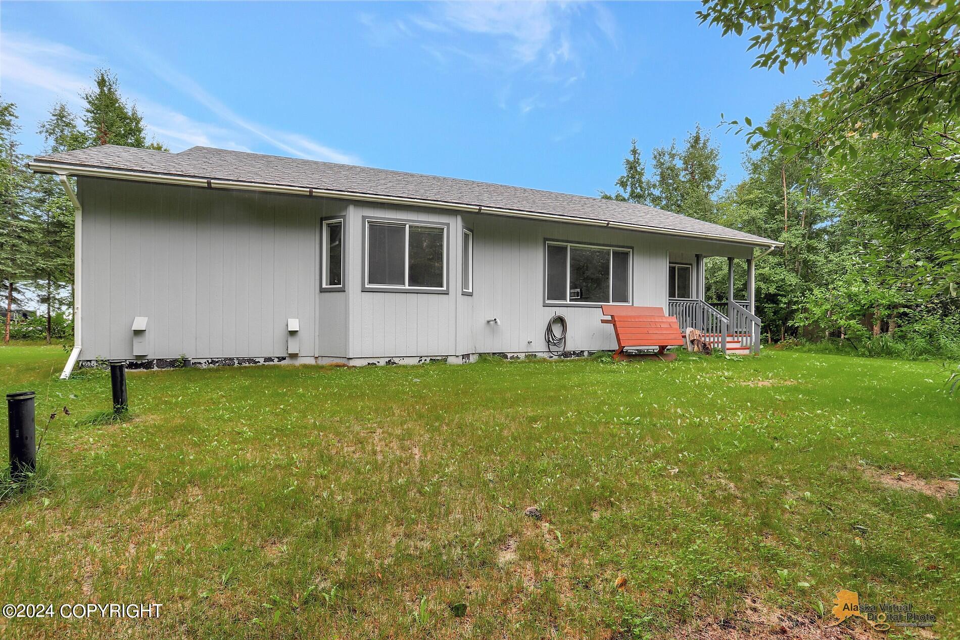 415 N Pine Ridge Loop