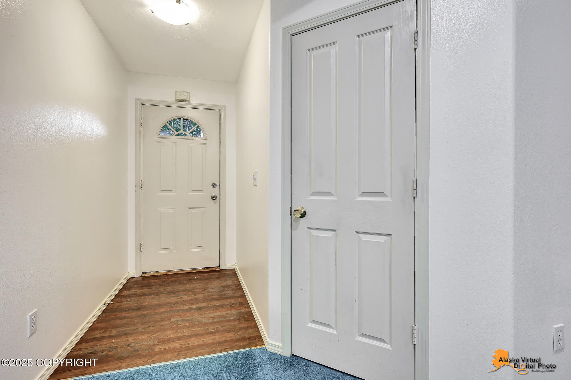 1120 W Balboa Drive