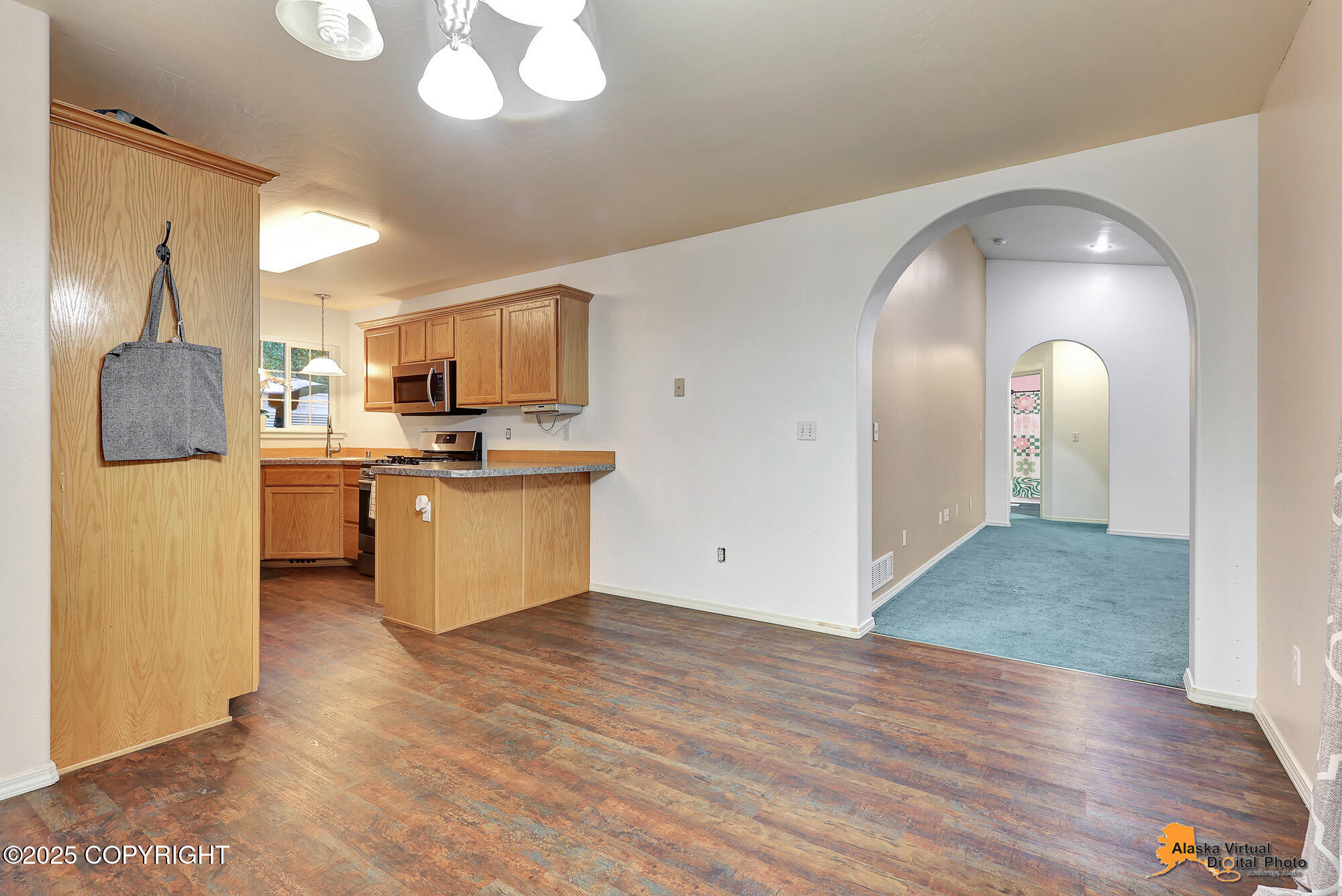 1120 W Balboa Drive