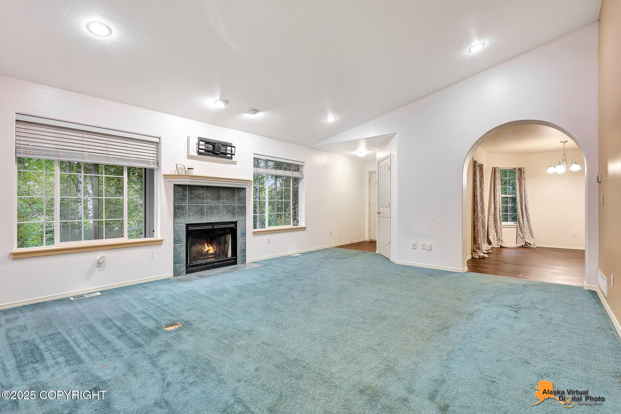 1120 W Balboa Drive