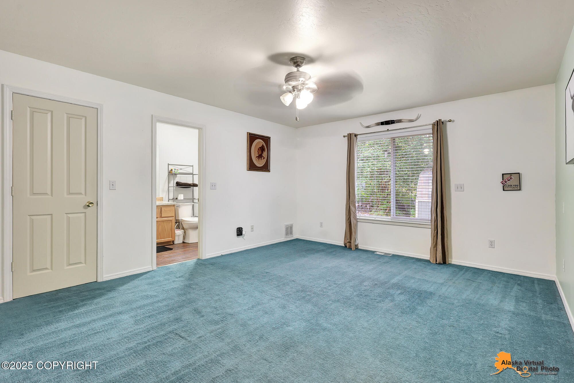 1120 W Balboa Drive
