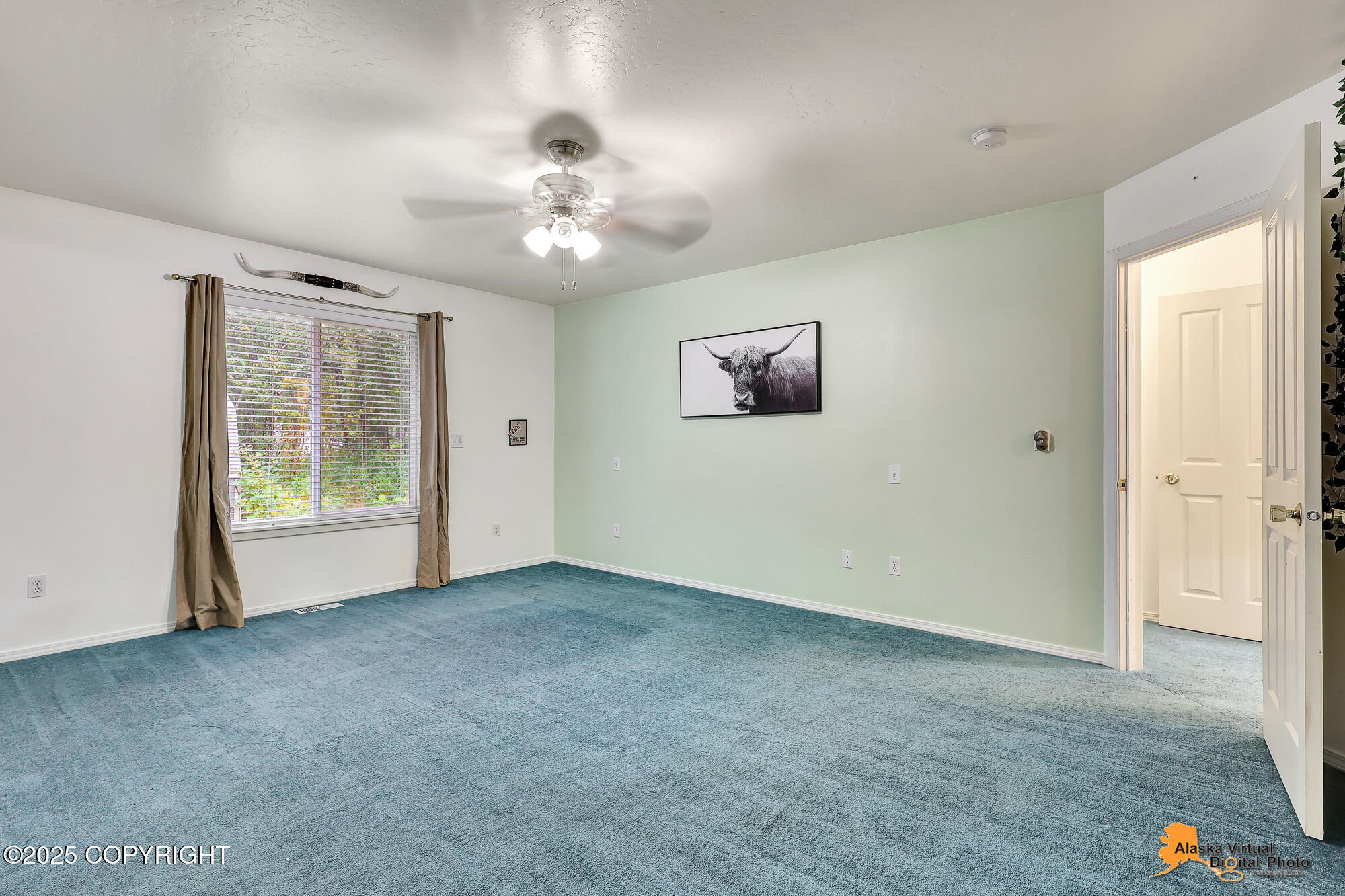 1120 W Balboa Drive