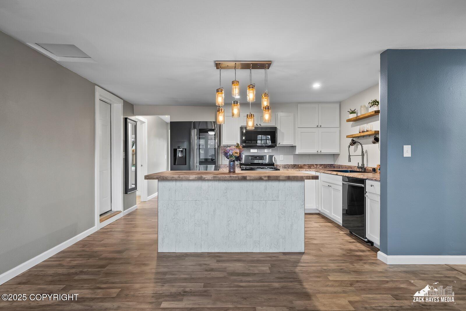 1410 Richardson Drive