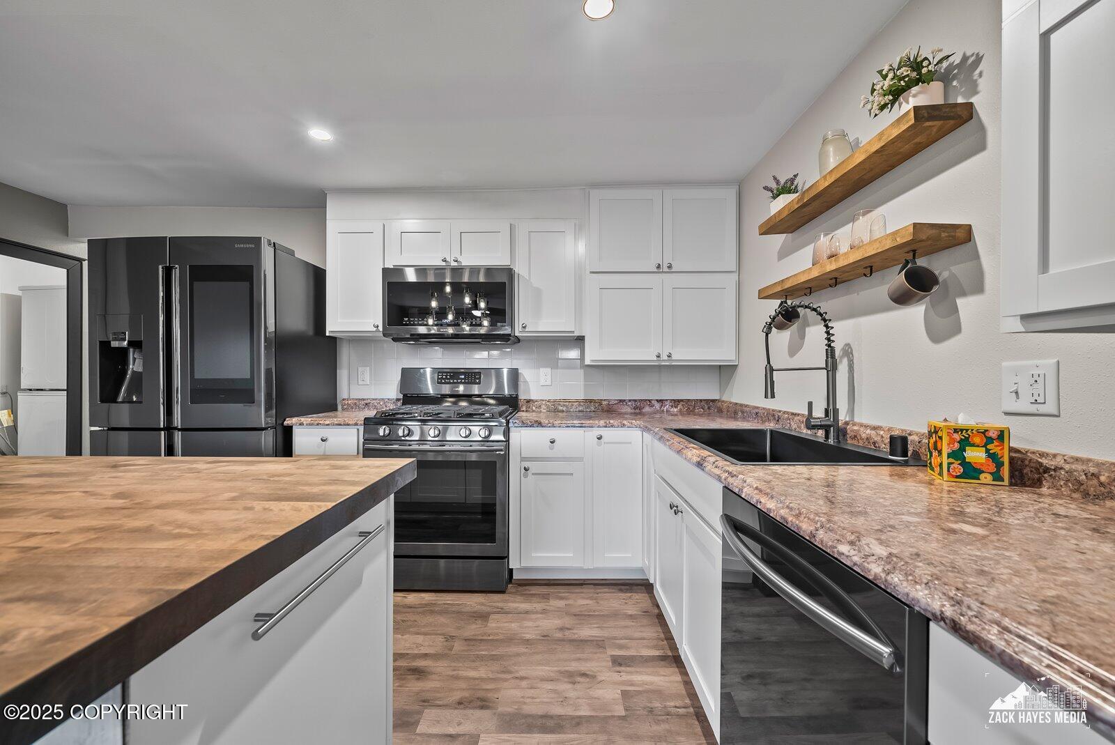 1410 Richardson Drive