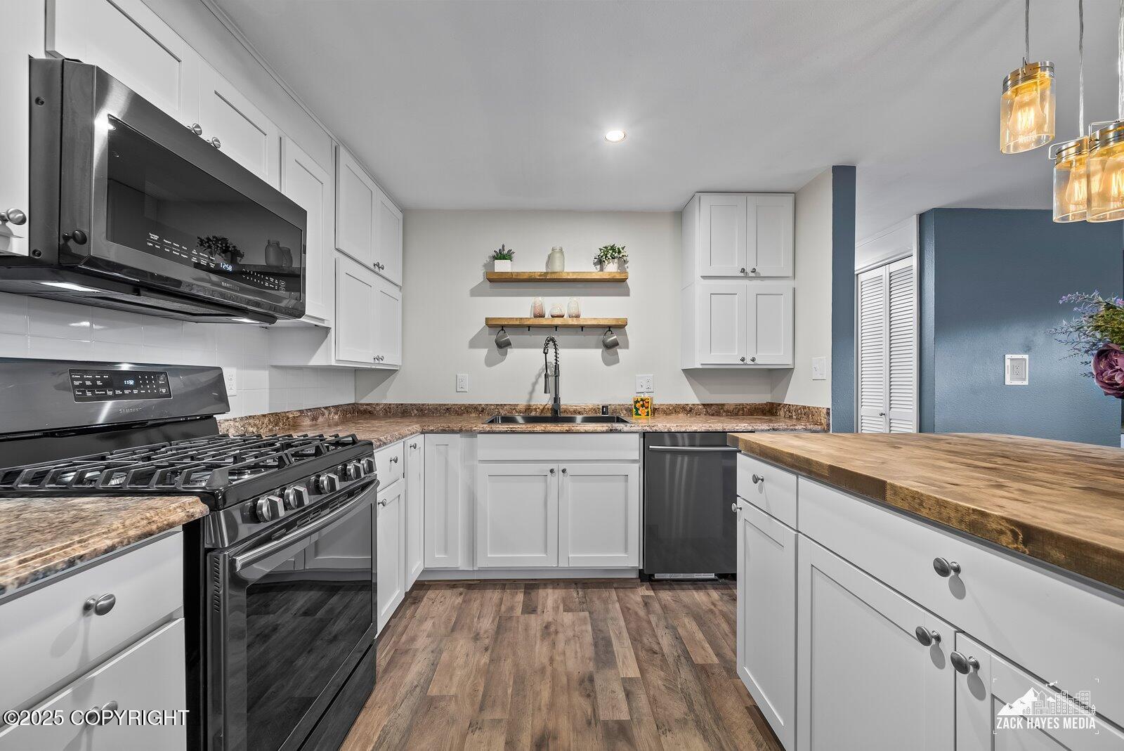 1410 Richardson Drive