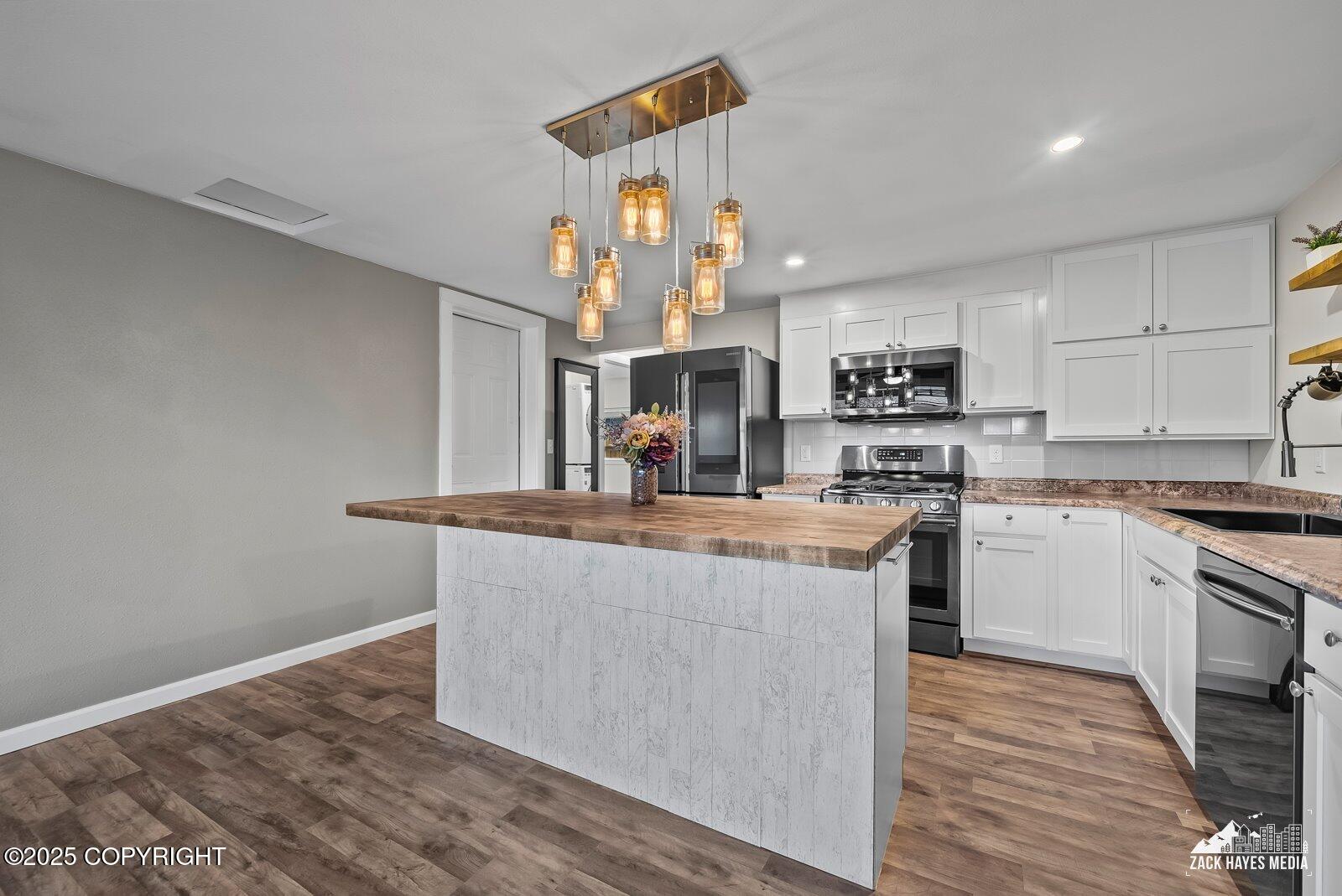 1410 Richardson Drive