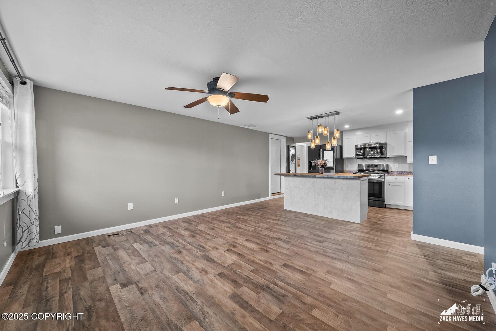 1410 Richardson Drive