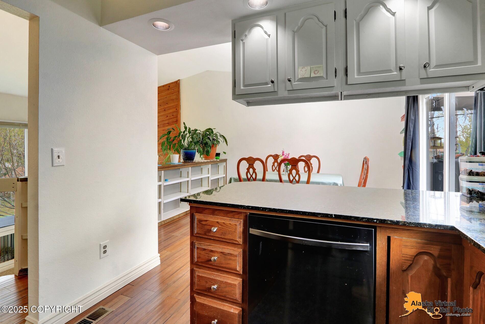 9930 Annette Circle