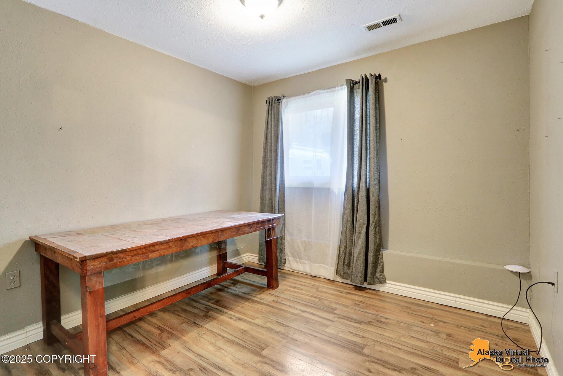 9930 Annette Circle