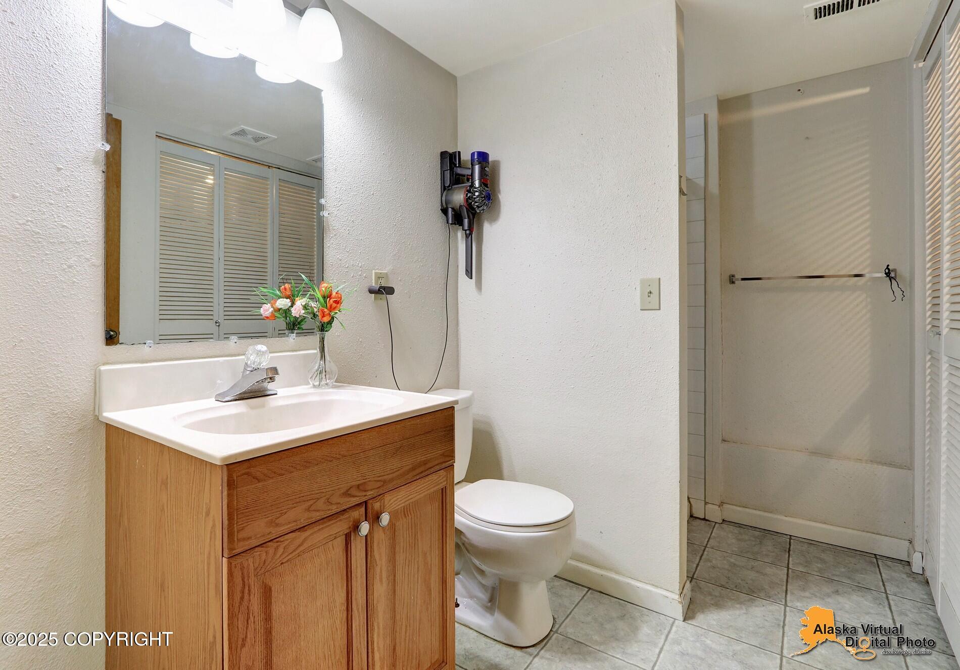 9930 Annette Circle