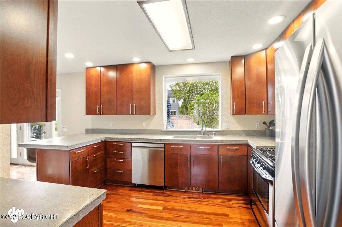 10410 Constitution Street