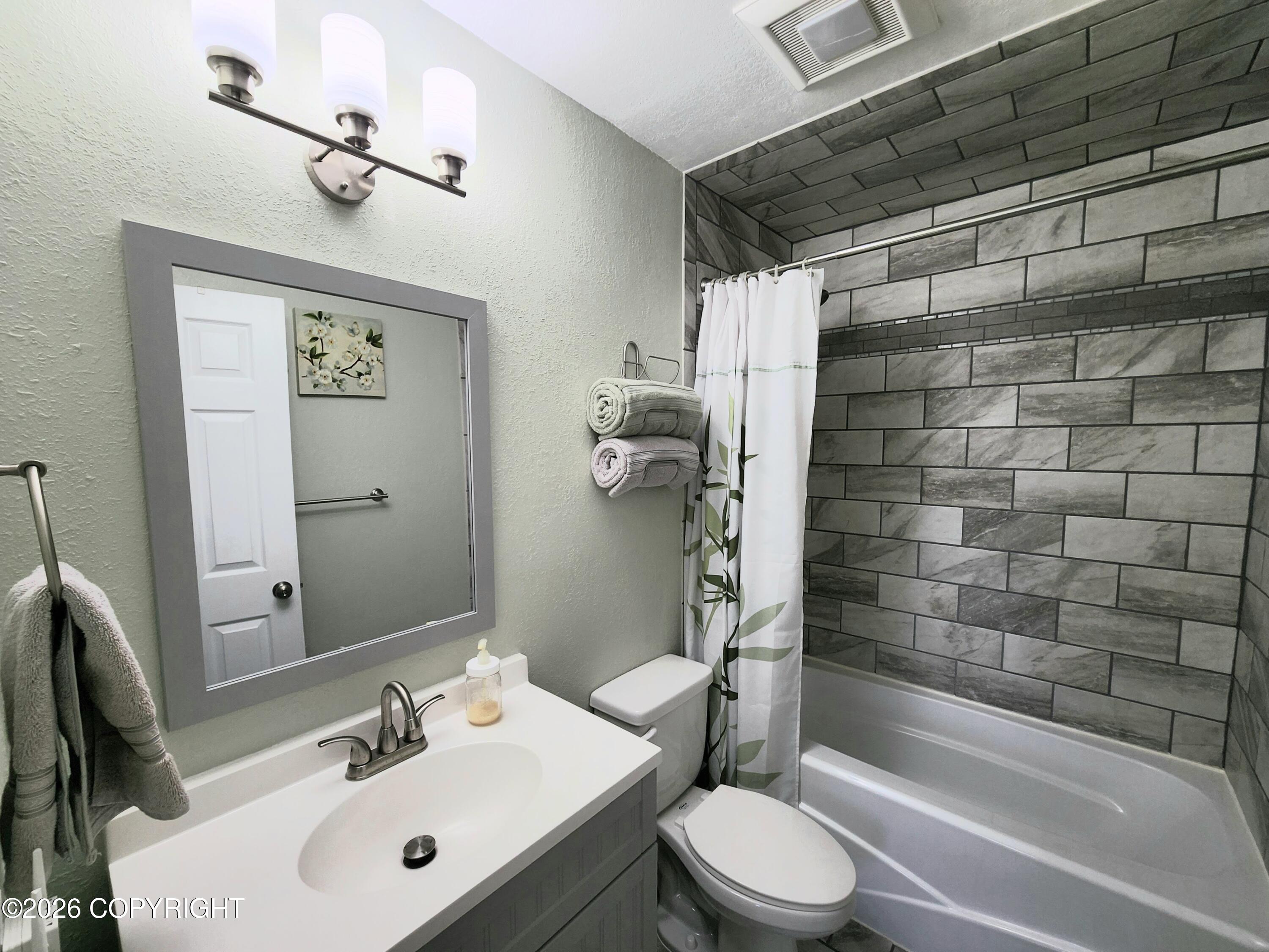 3309 Starlite Circle