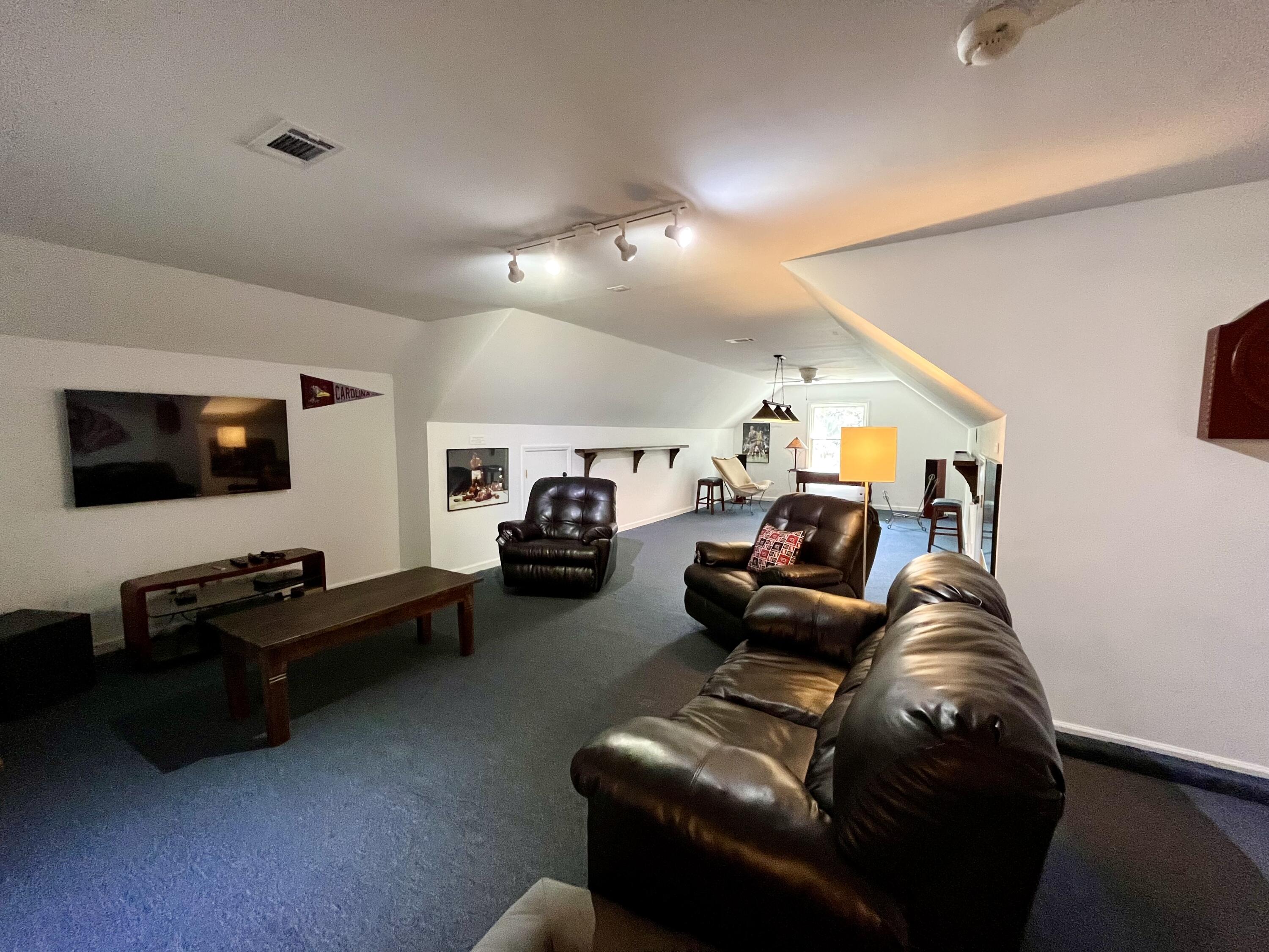 48 Wespanee Drive