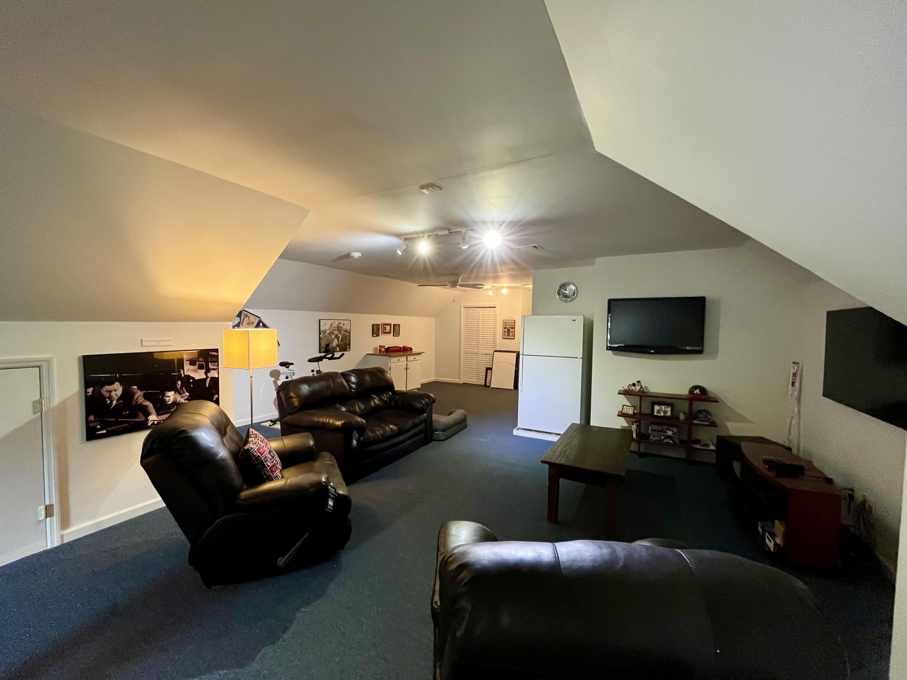 48 Wespanee Drive