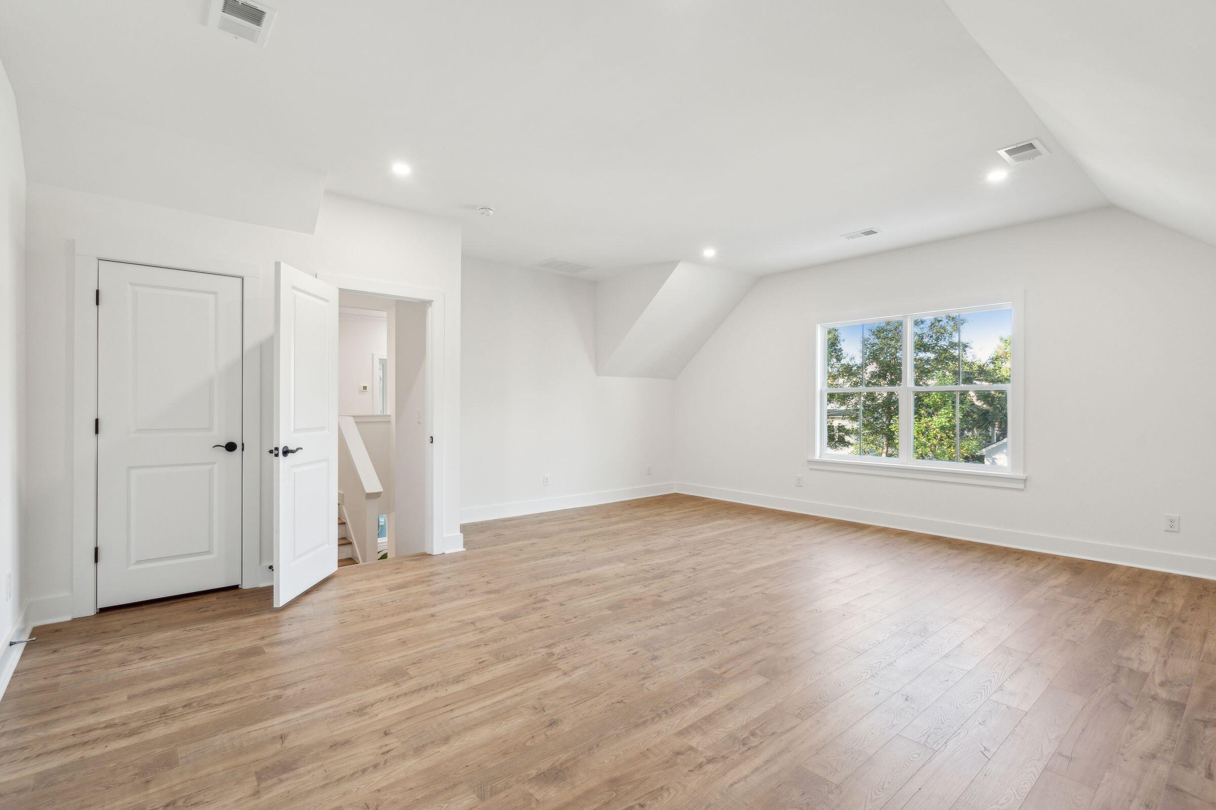 4016 Crockett Court