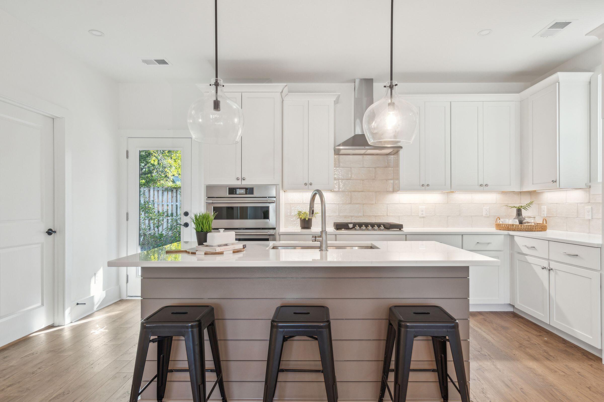 4016 Crockett Court