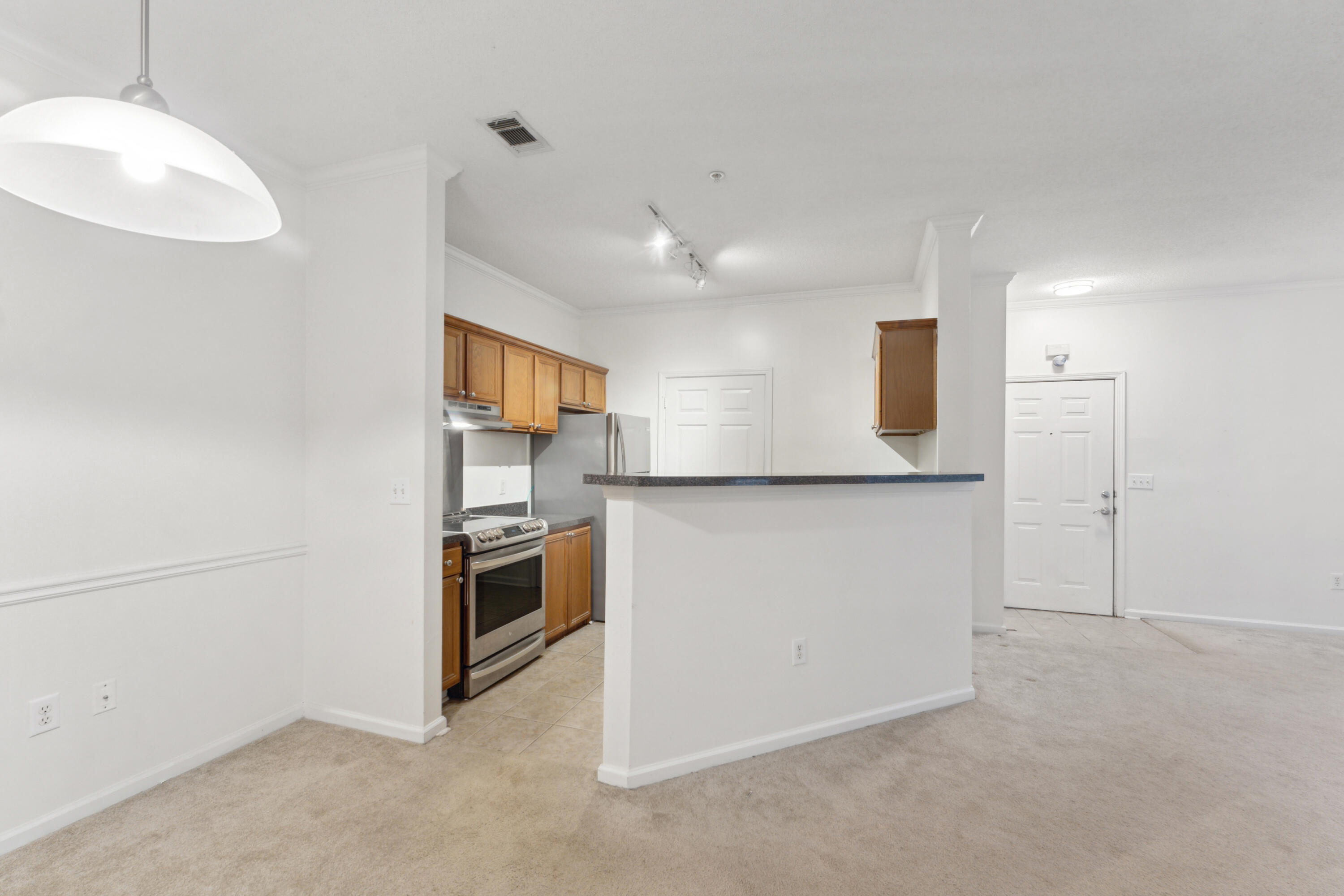 45 Sycamore Avenue # 514