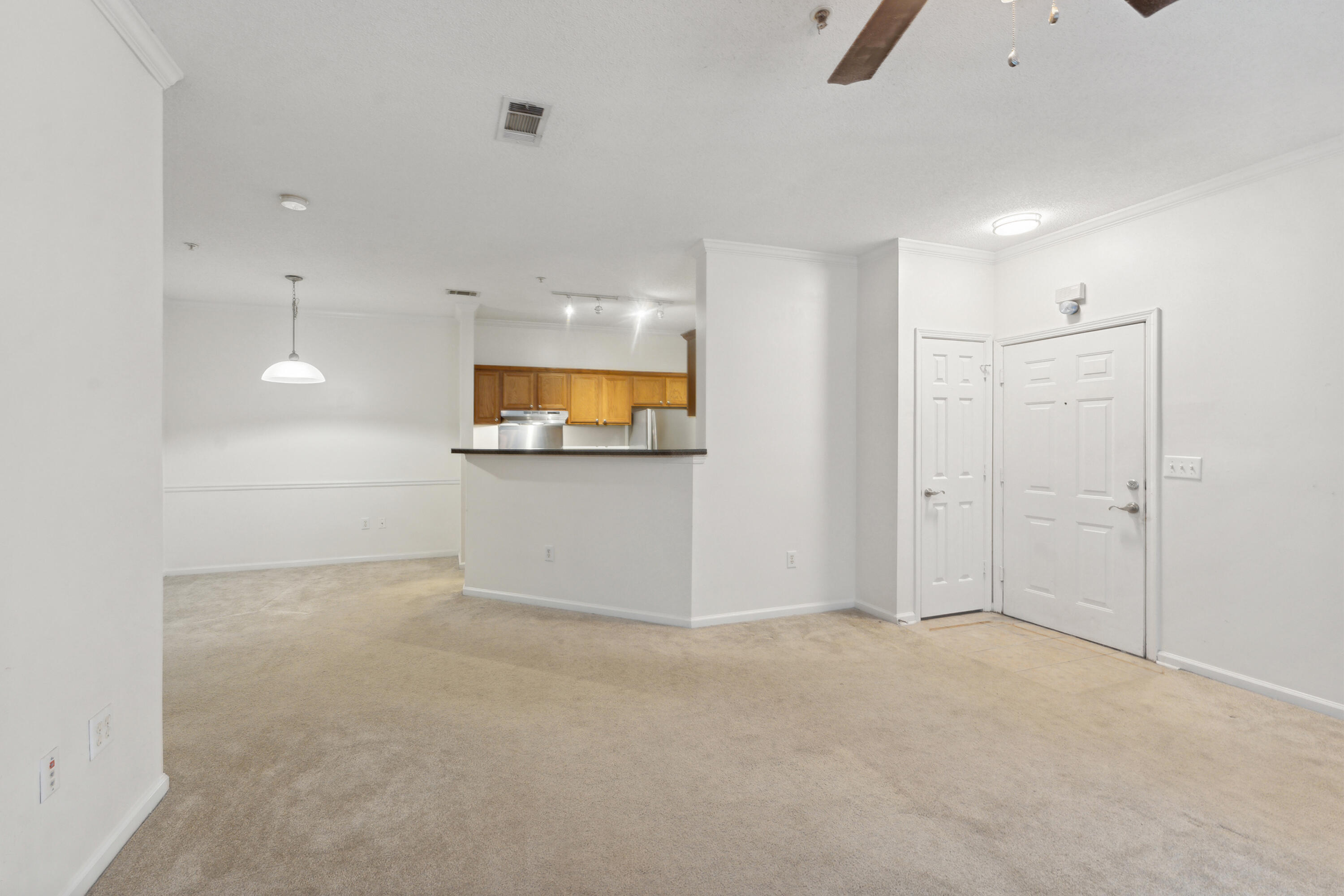 45 Sycamore Avenue # 514