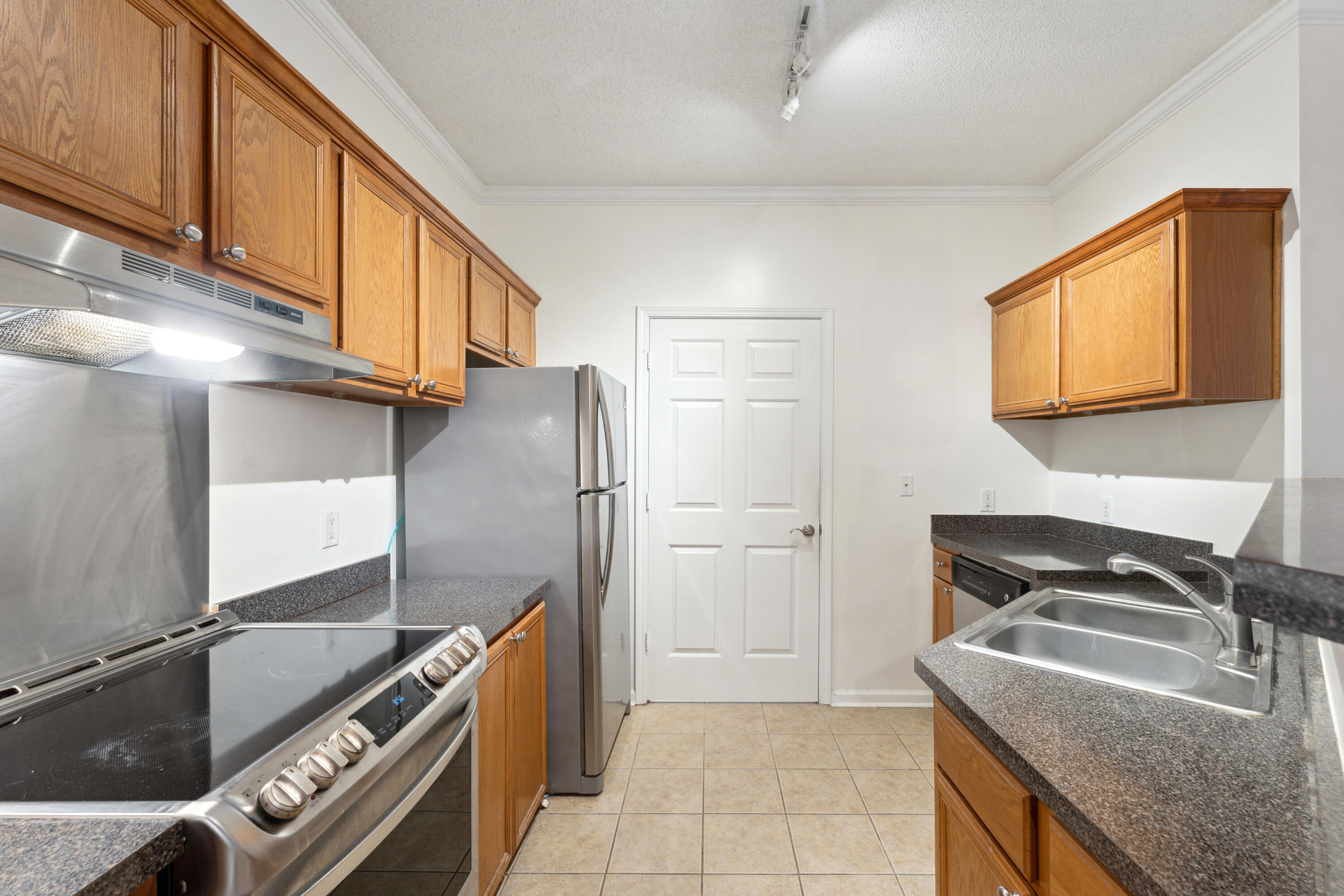 45 Sycamore Avenue # 514