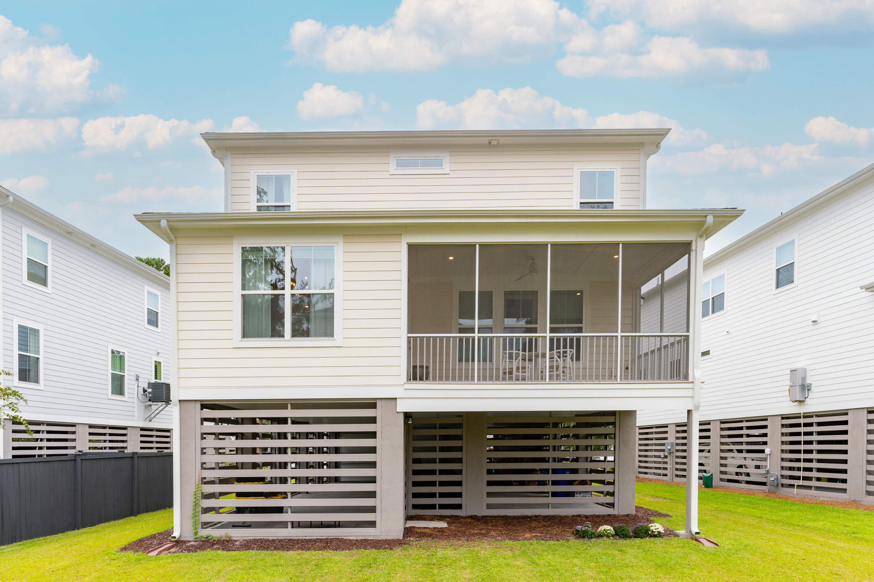 1494 N Lakeshore Drive