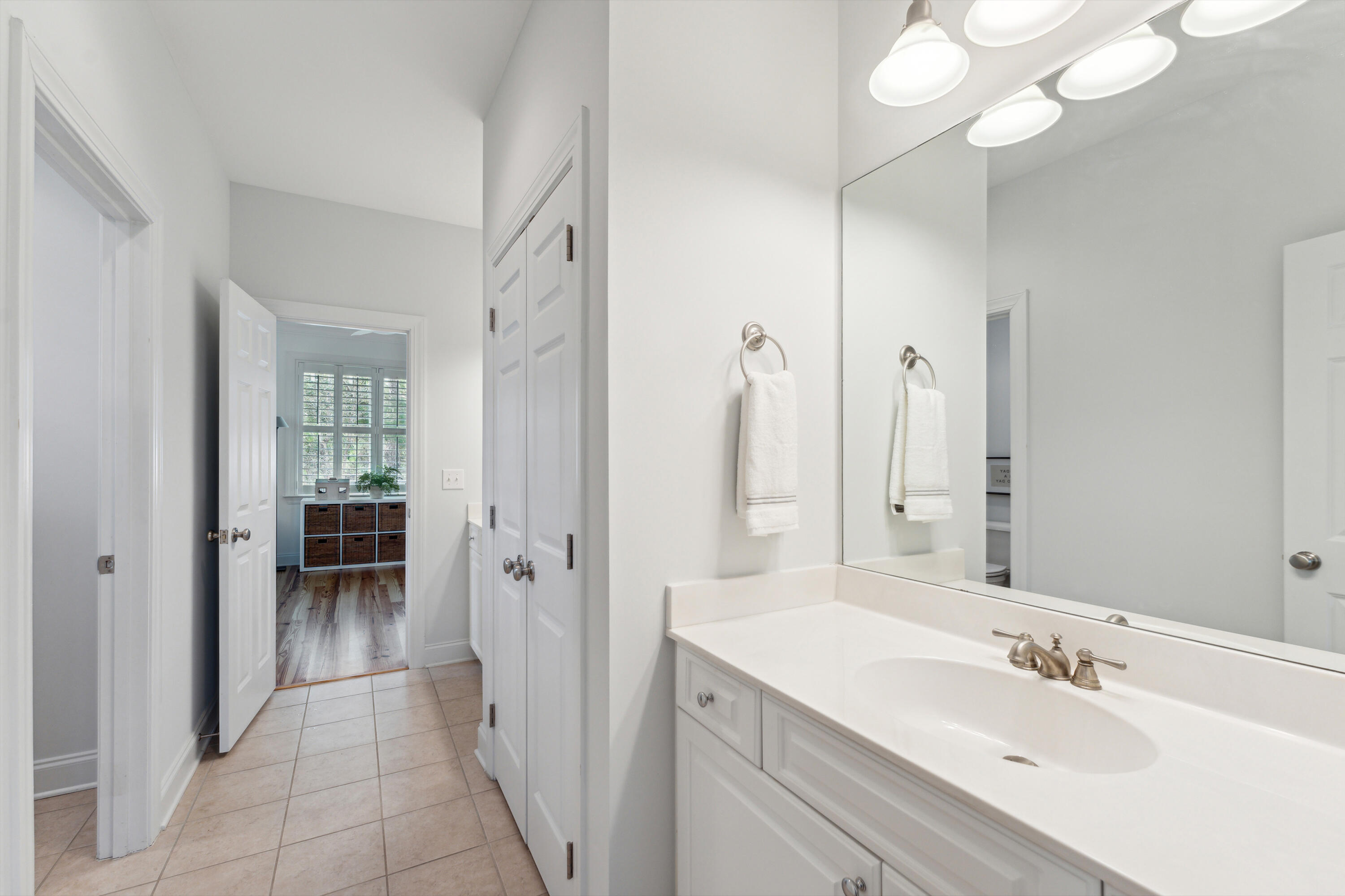 4009 Bridle Trail Drive