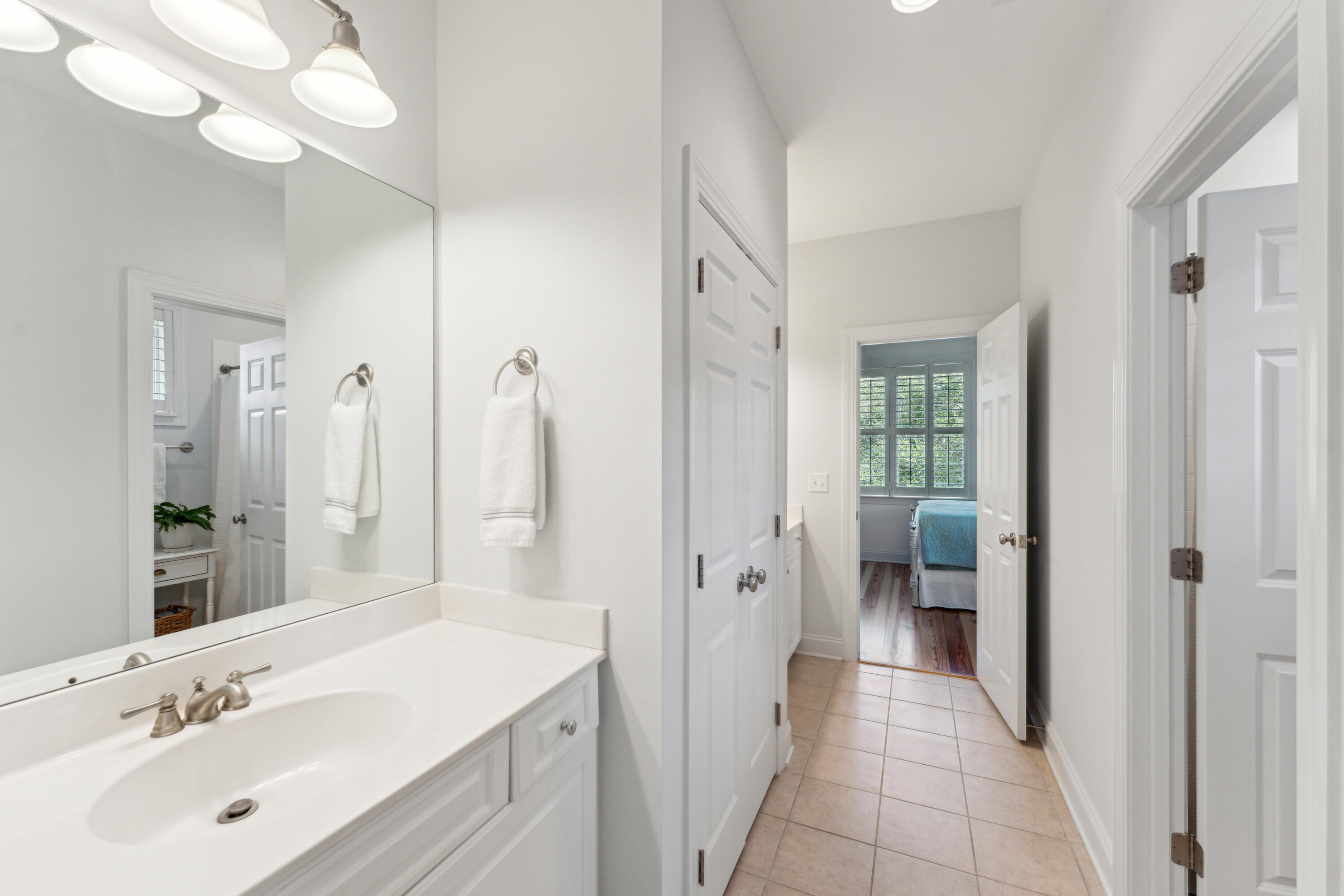4009 Bridle Trail Drive