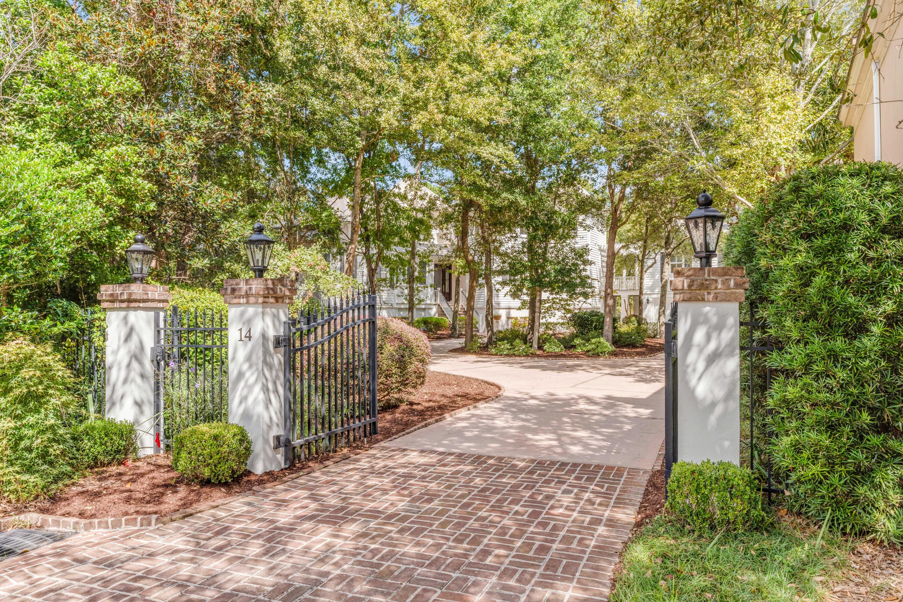14 Joggling Street