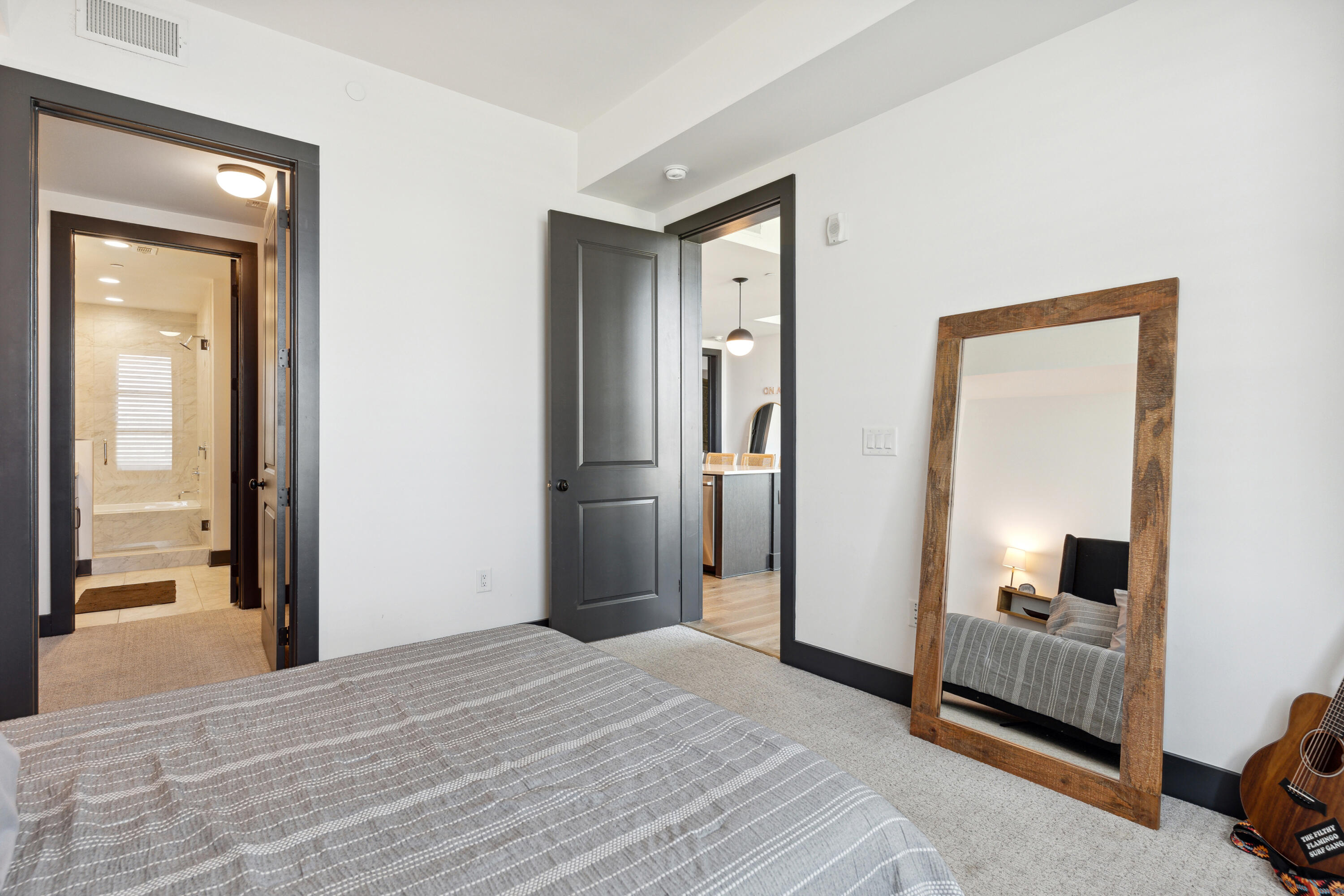 5 Gadsdenboro Street # 414