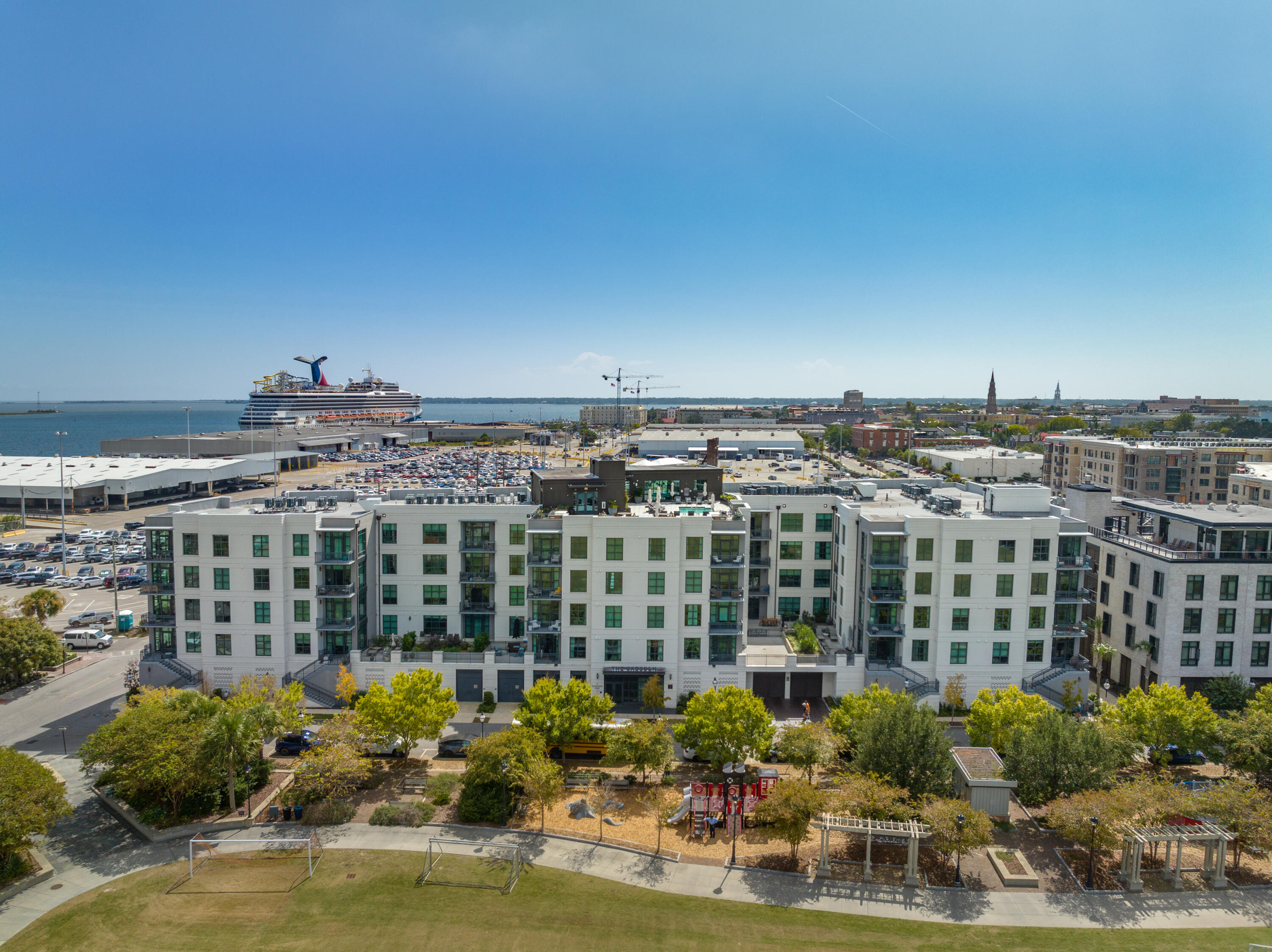 5 Gadsdenboro Street # 414