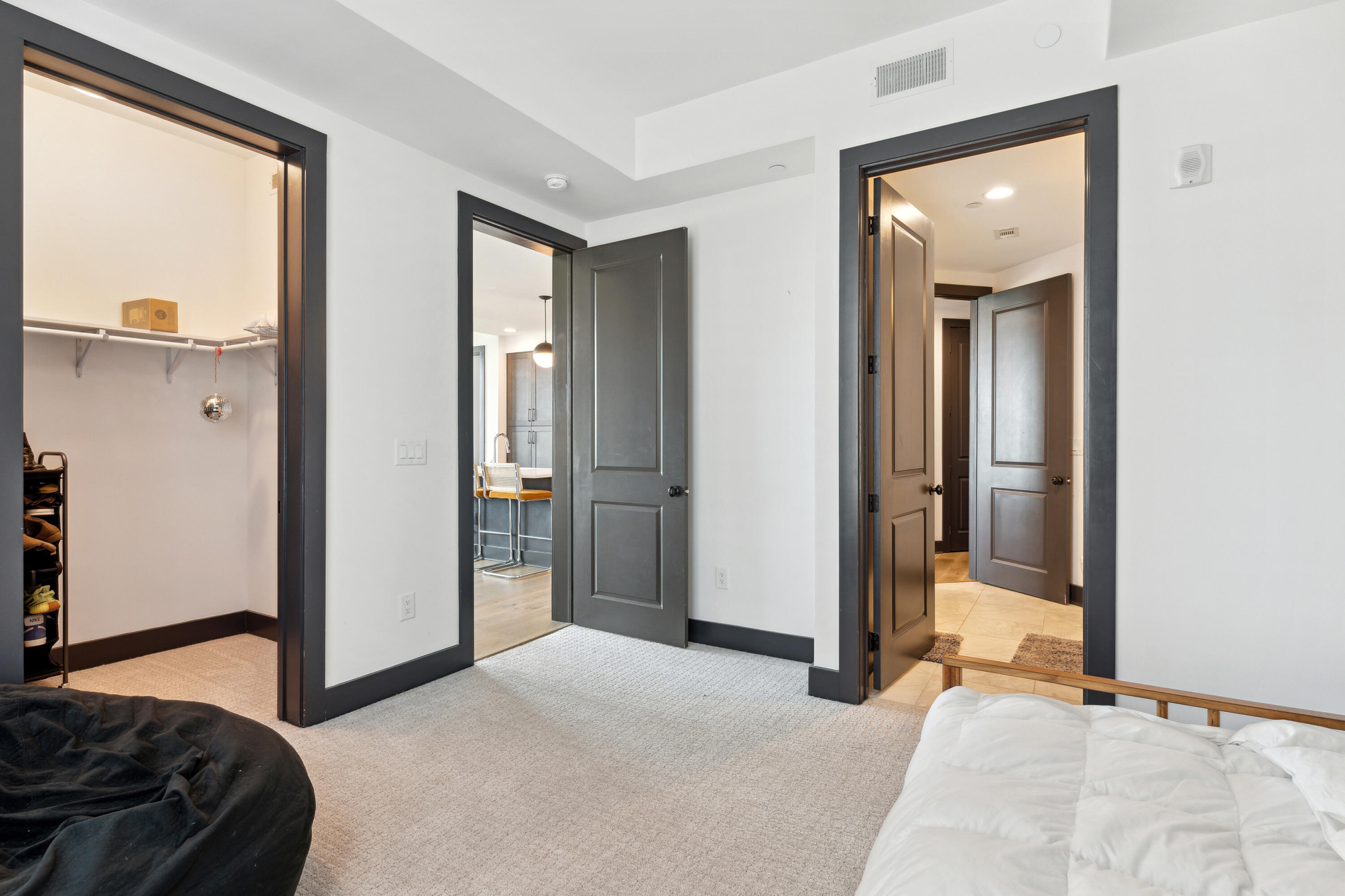 5 Gadsdenboro Street # 414