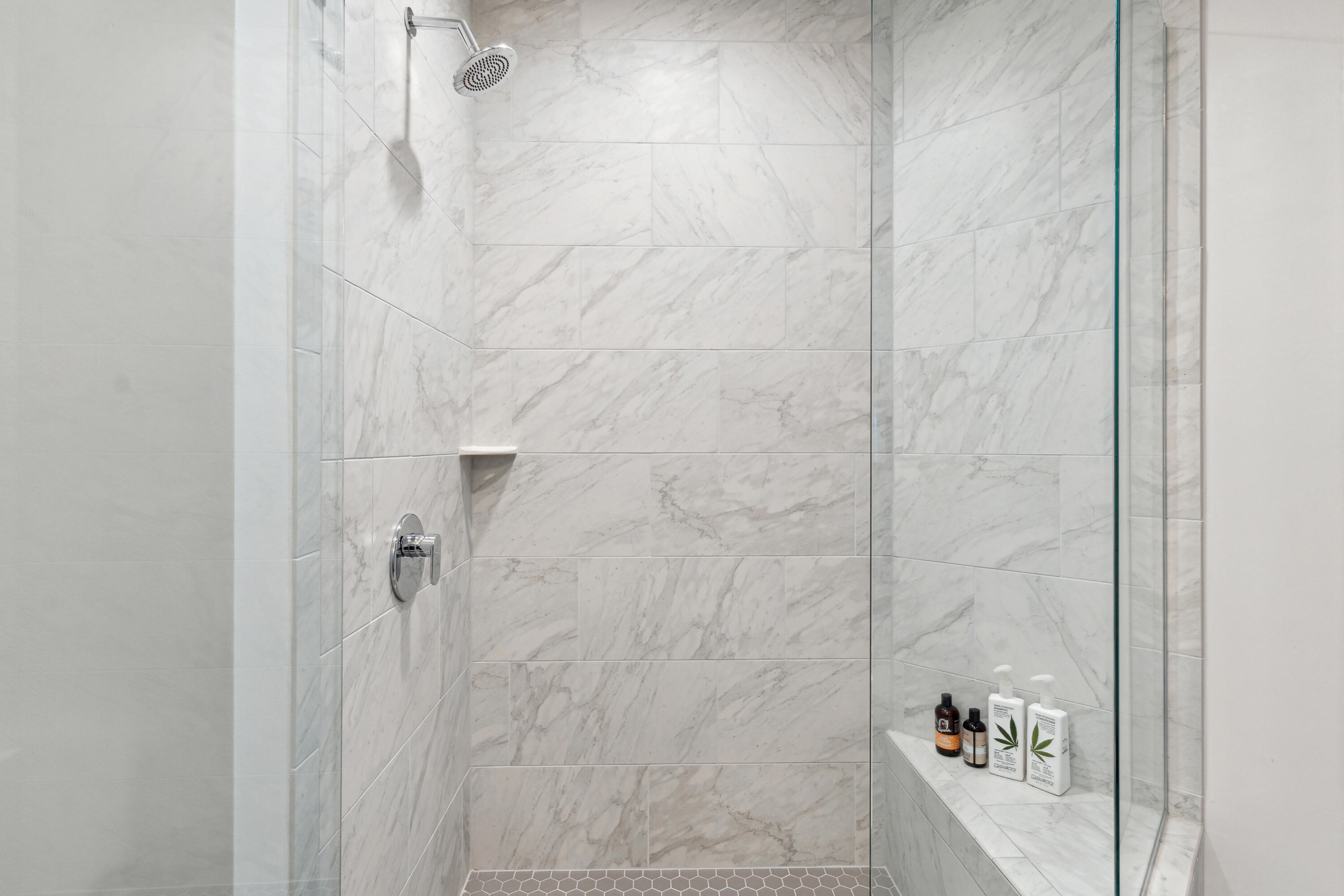 5 Gadsdenboro Street # 414