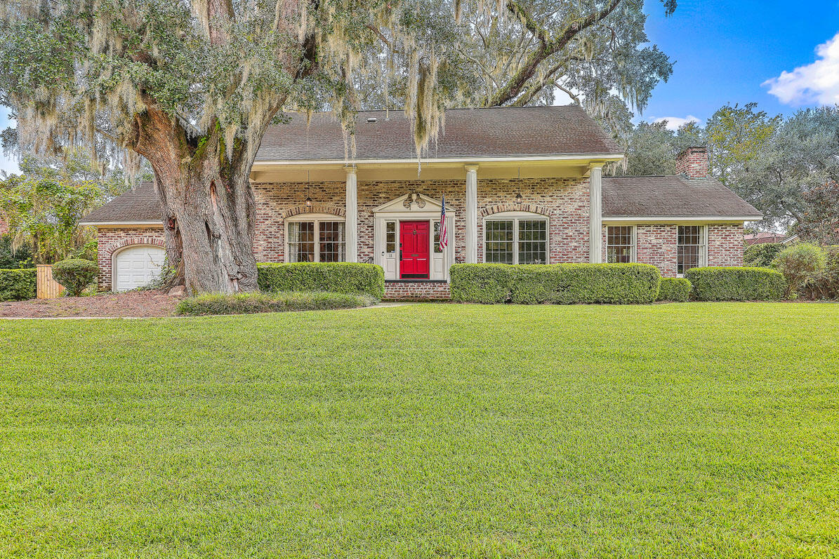 11 Ponce De Leon Avenue