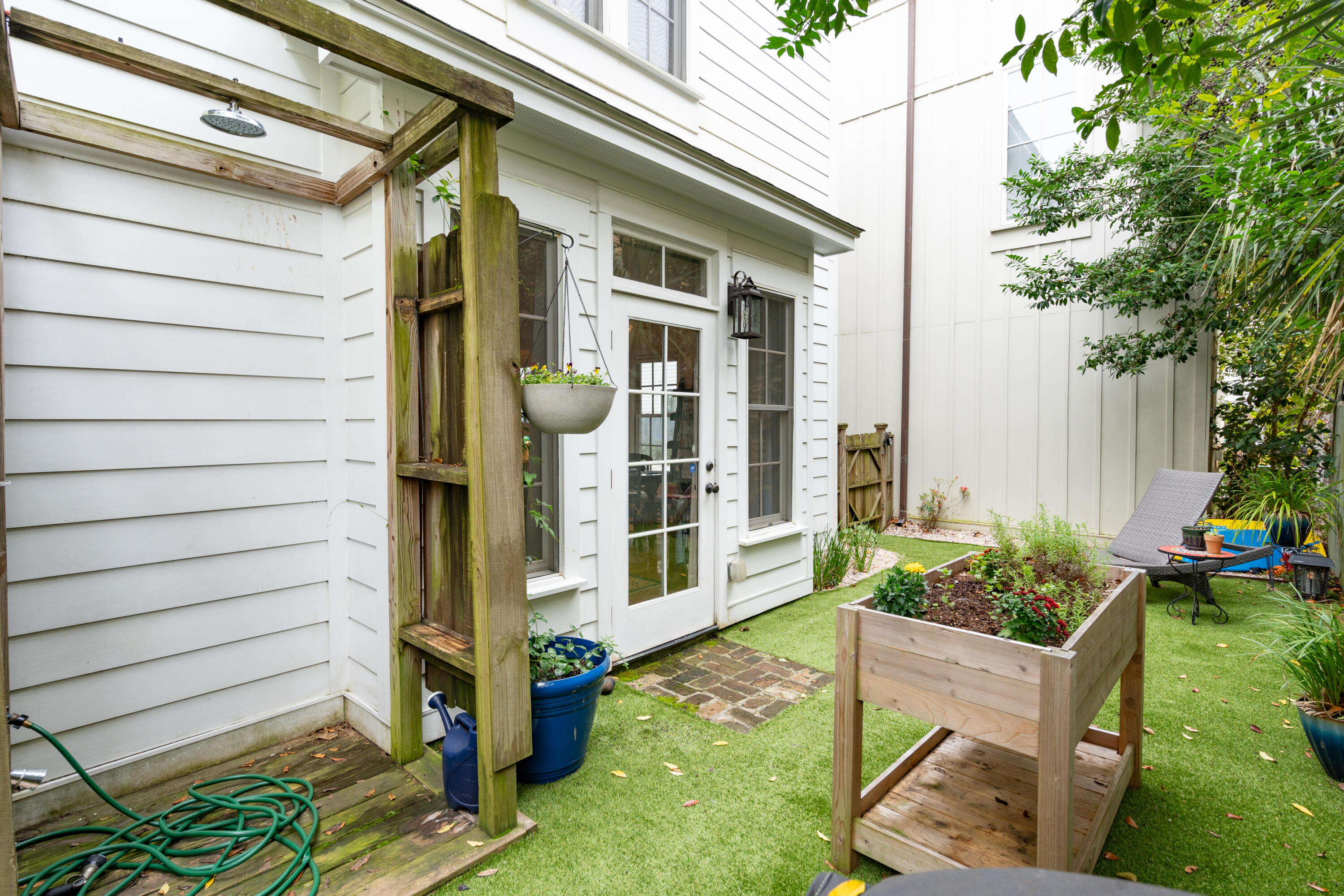 152 Spring Street Unit: E