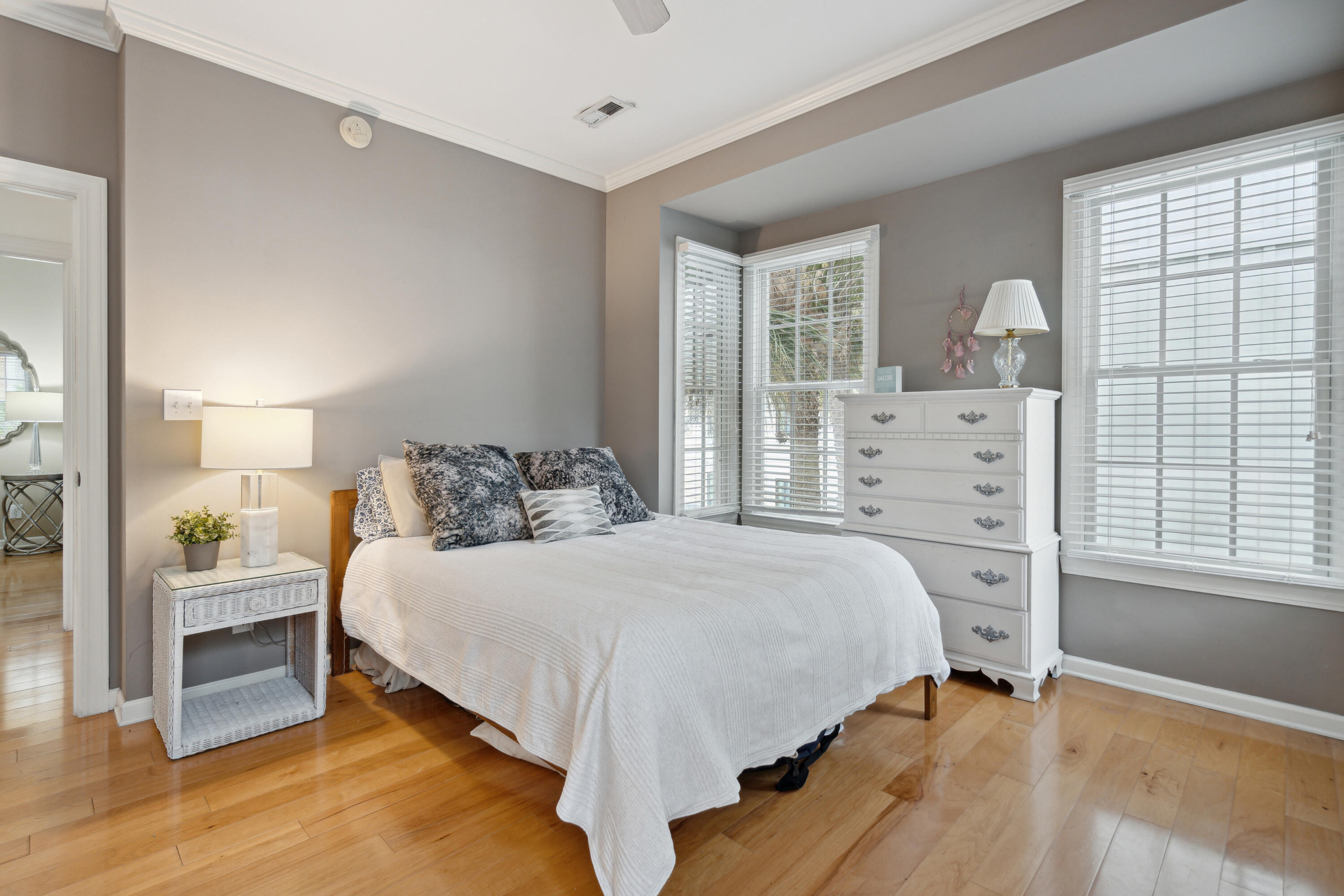 152 Spring Street Unit: E