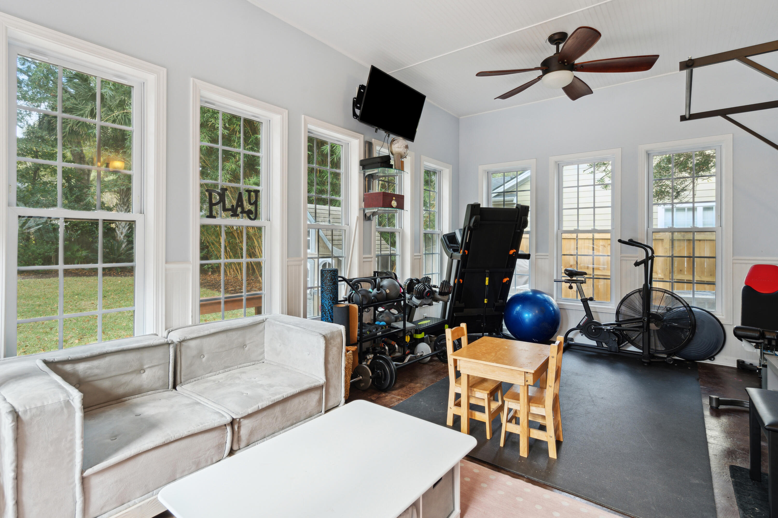 613 Leisure Lane