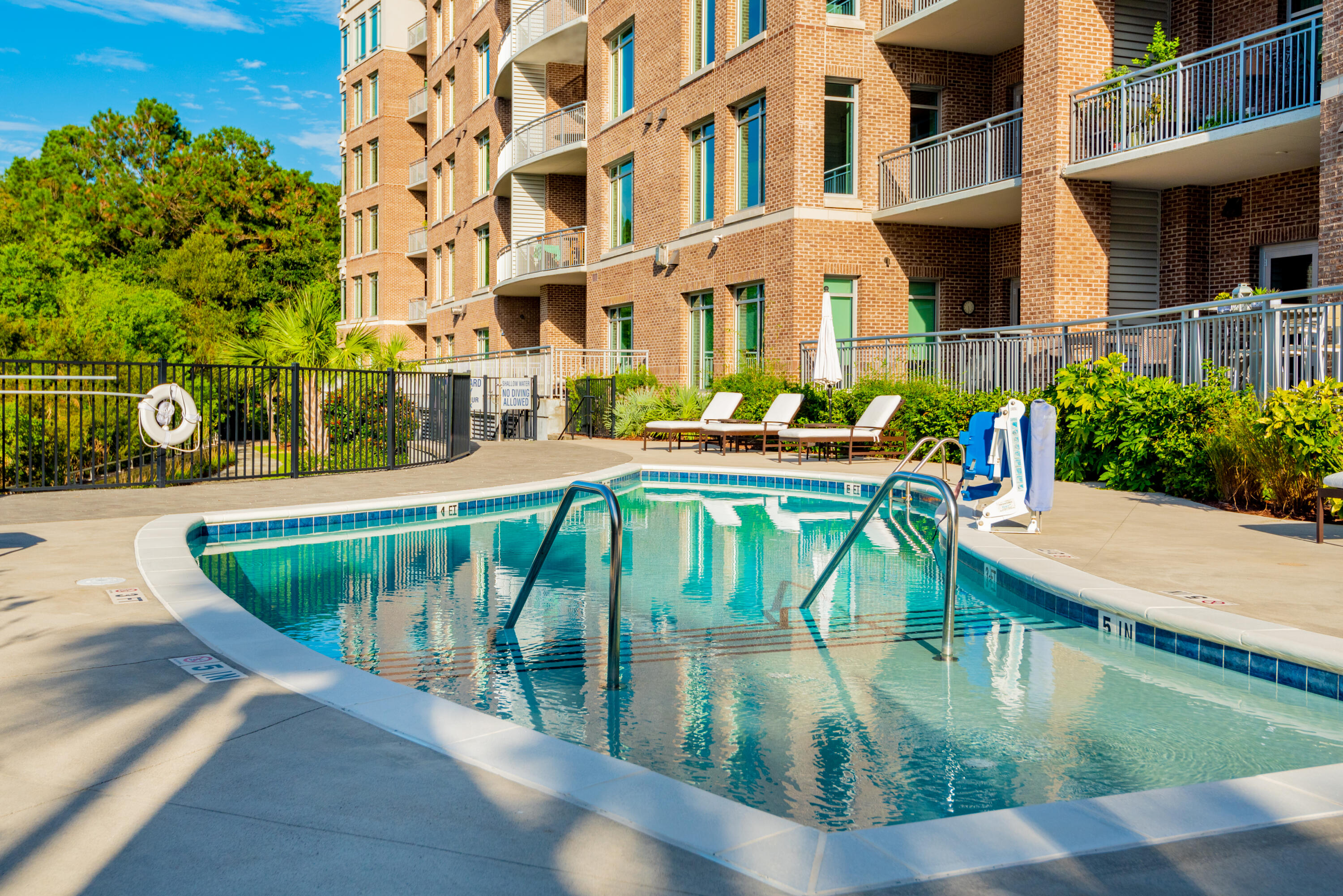 155 Wingo Way # 446