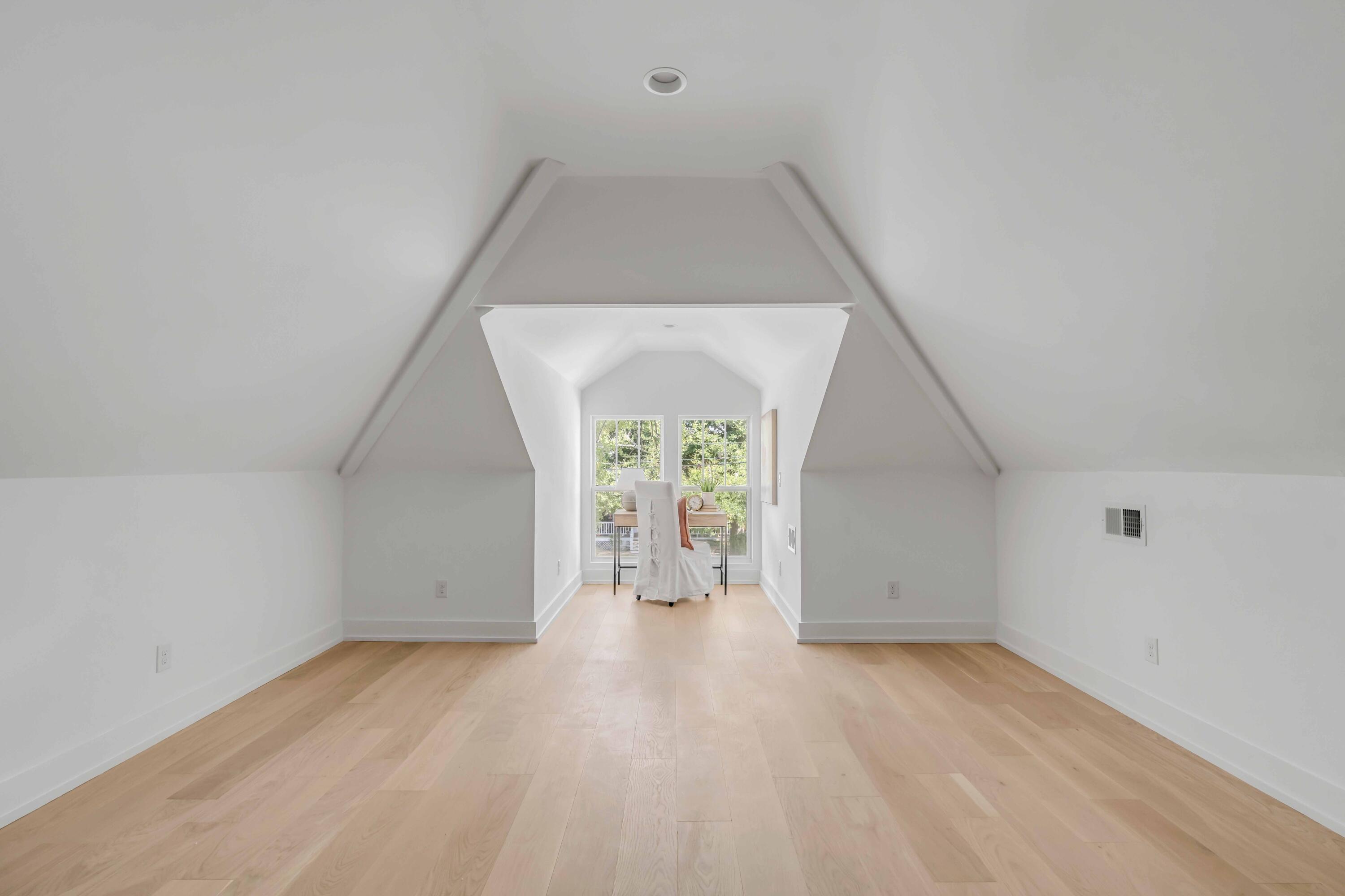 207 Saint Margaret Street