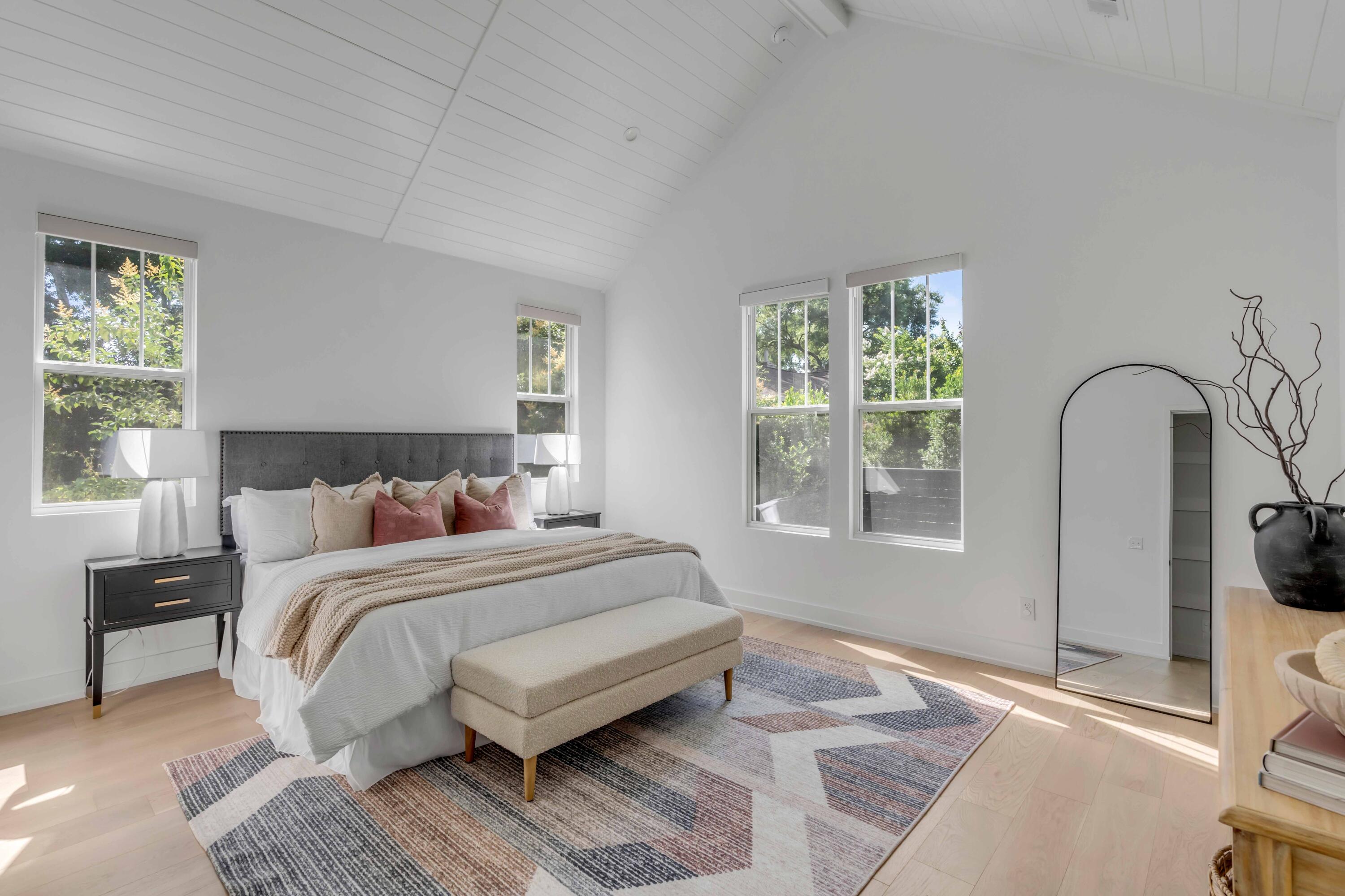 207 Saint Margaret Street
