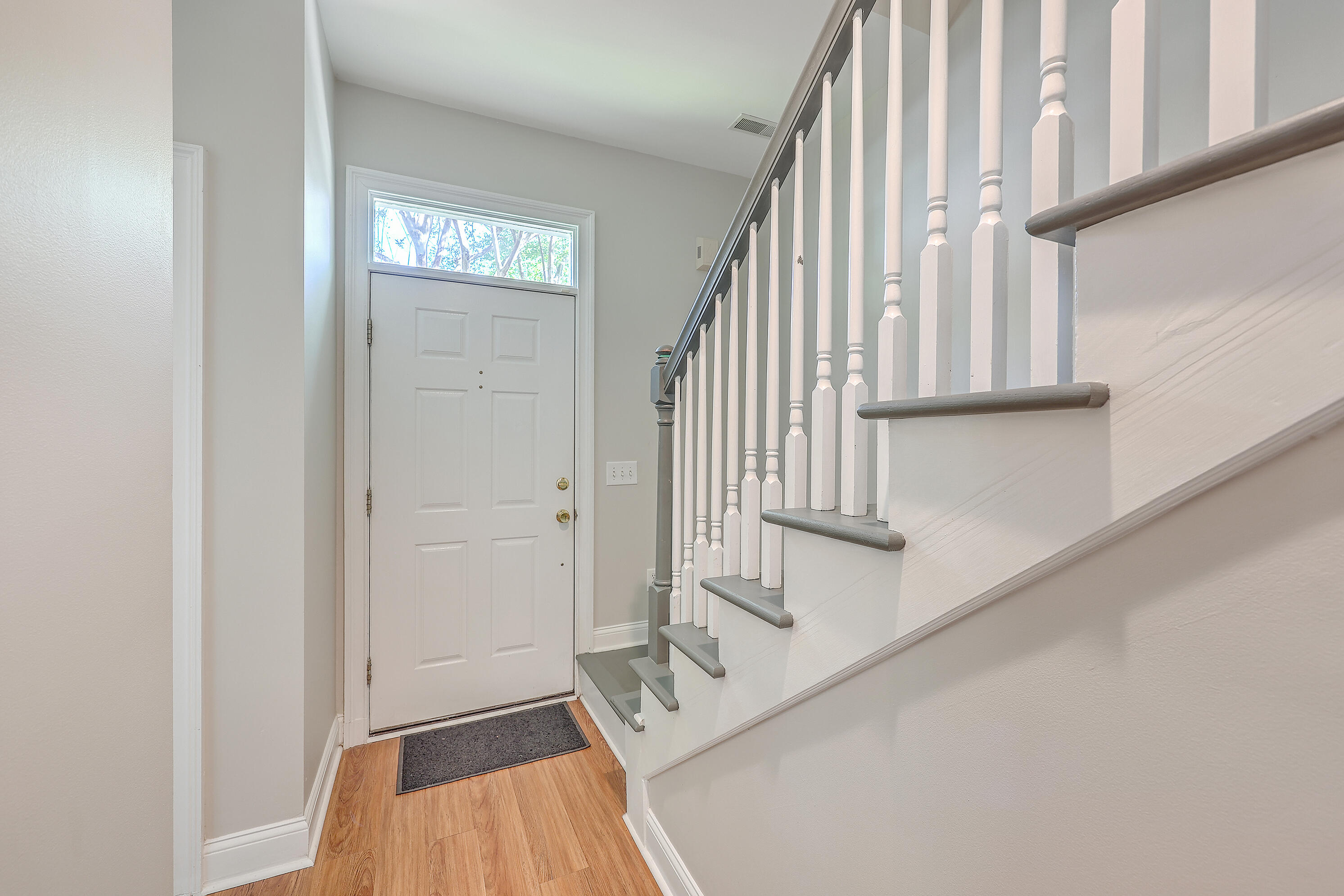 773 Natchez Circle