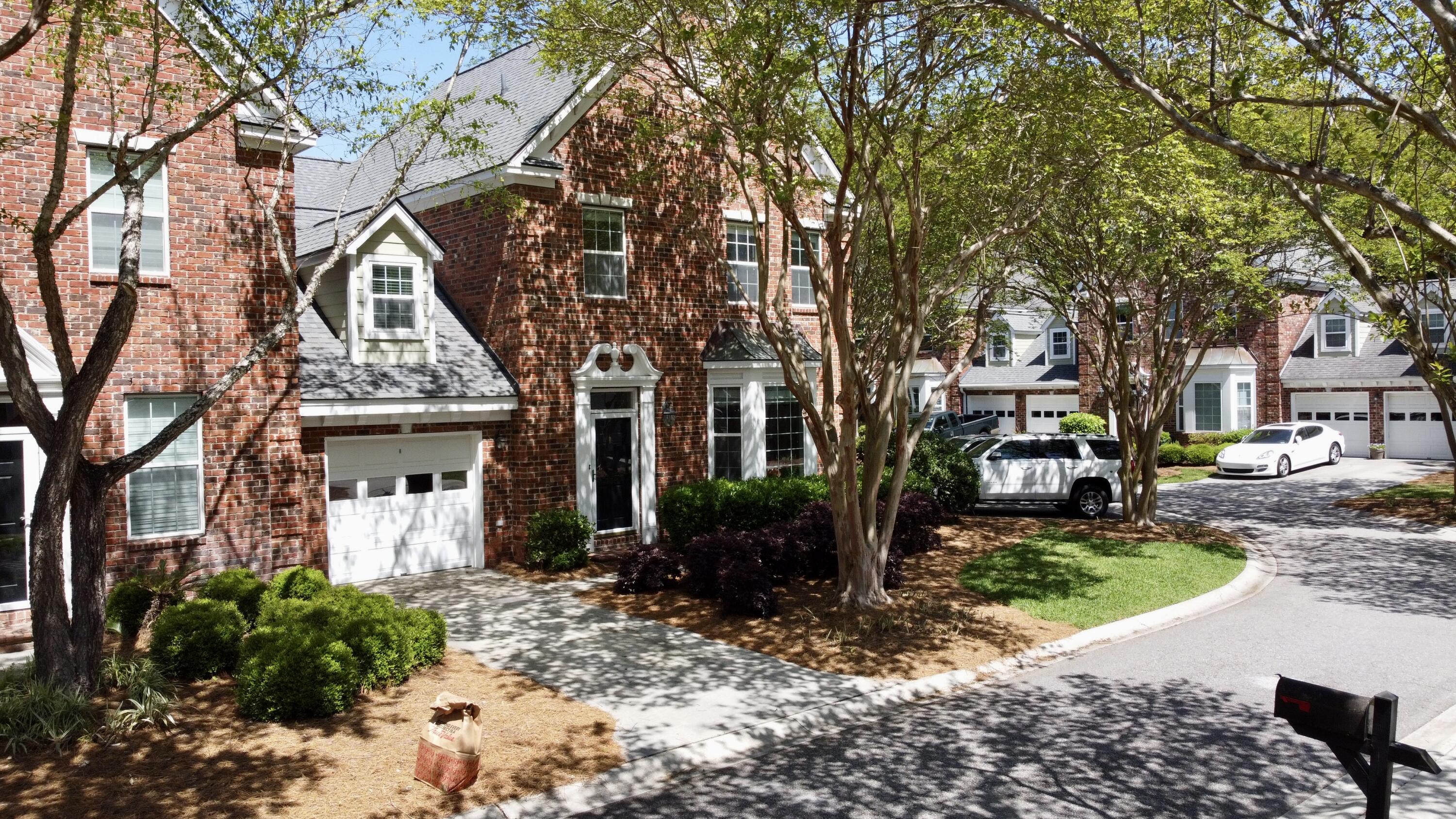 773 Natchez Circle