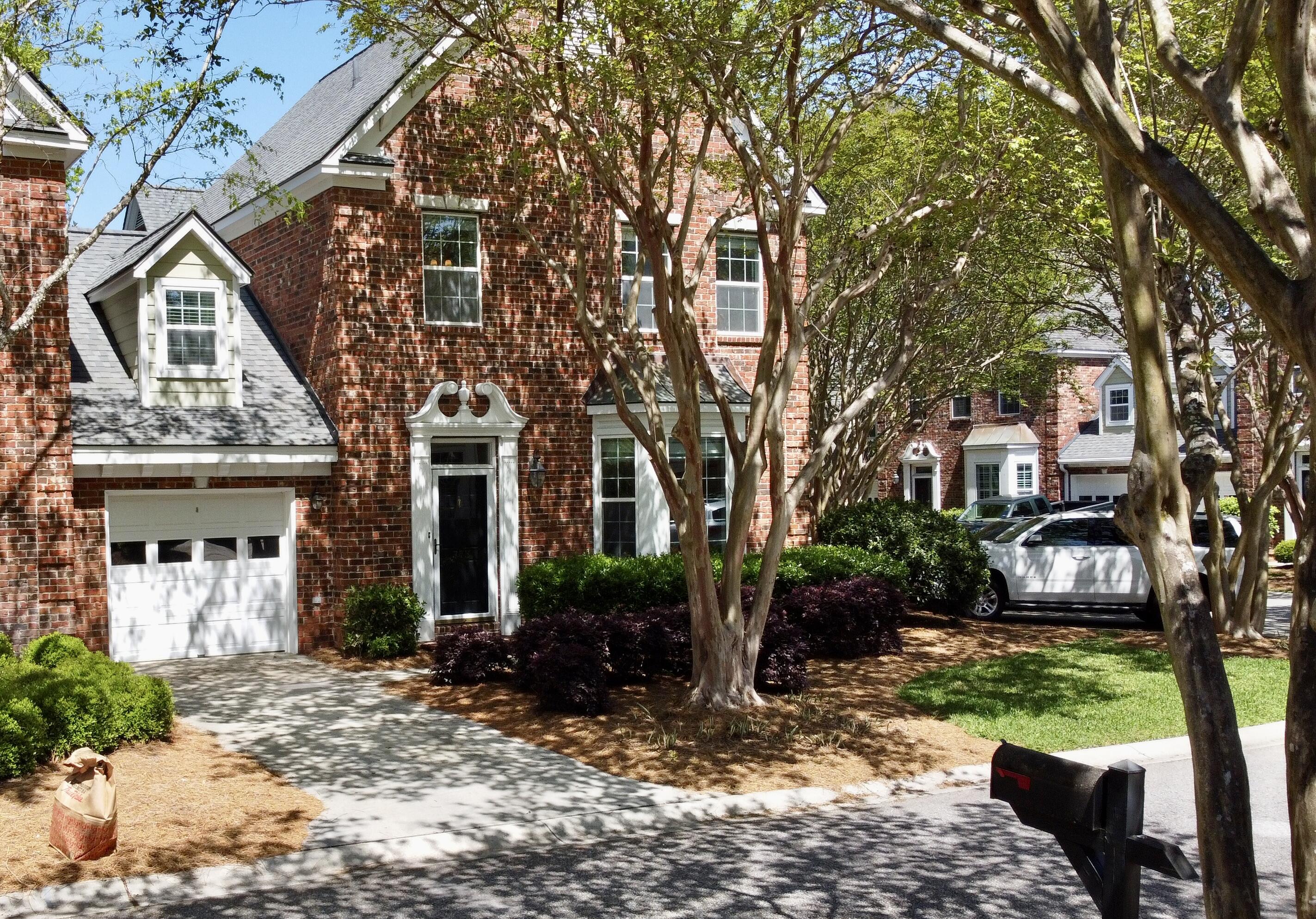 773 Natchez Circle