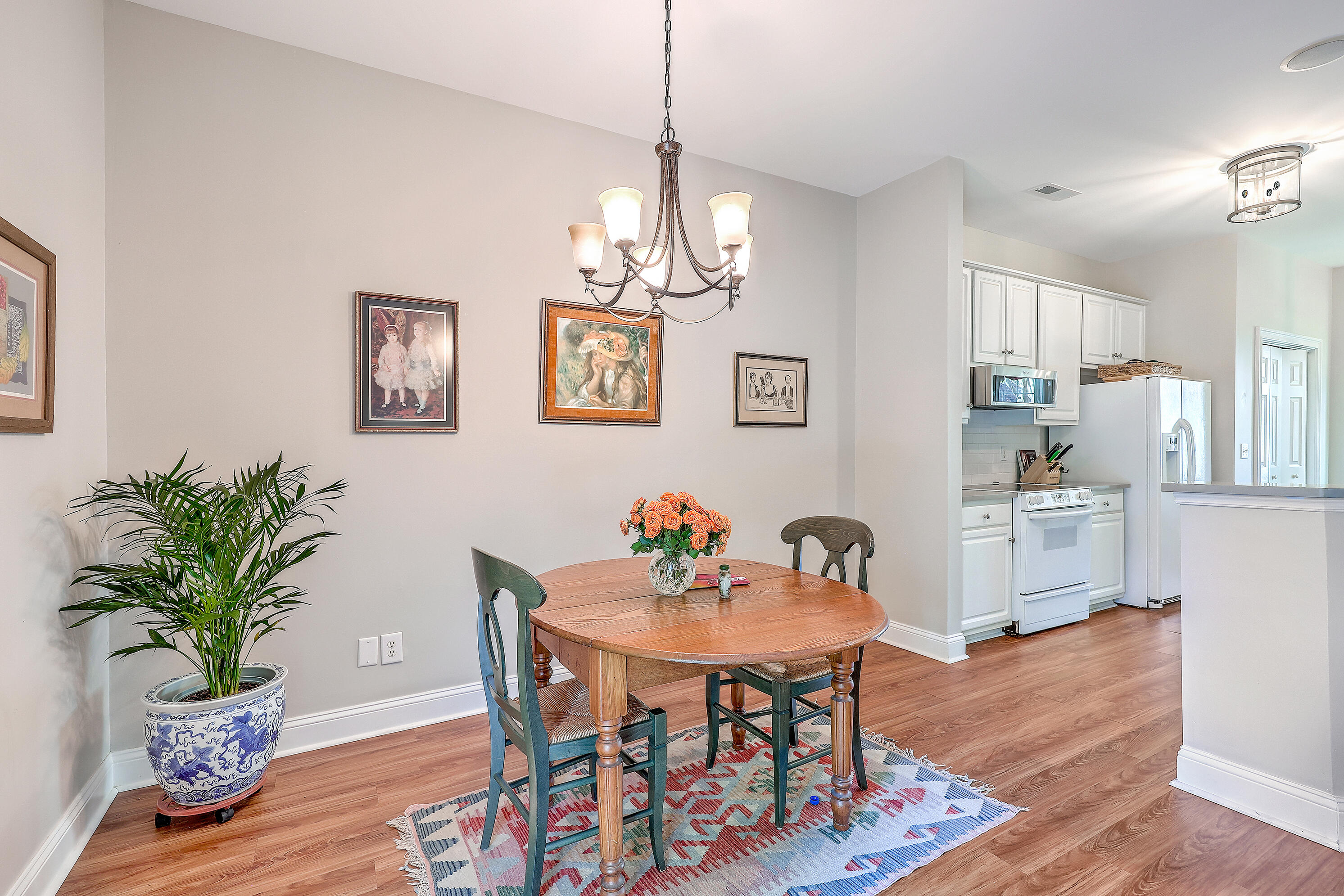 773 Natchez Circle