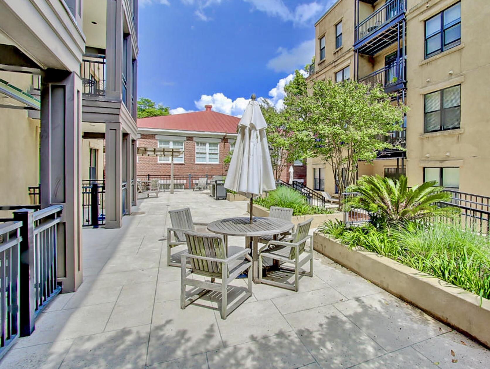 21 George Street # 207