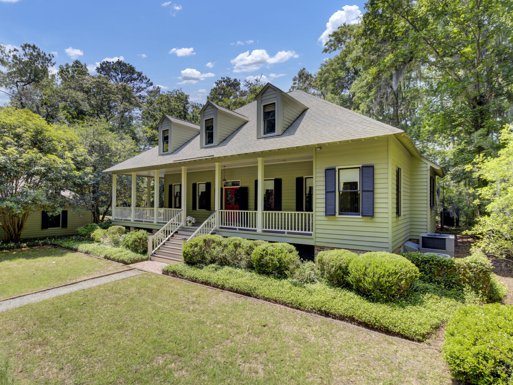 26 Middleton Oaks Road