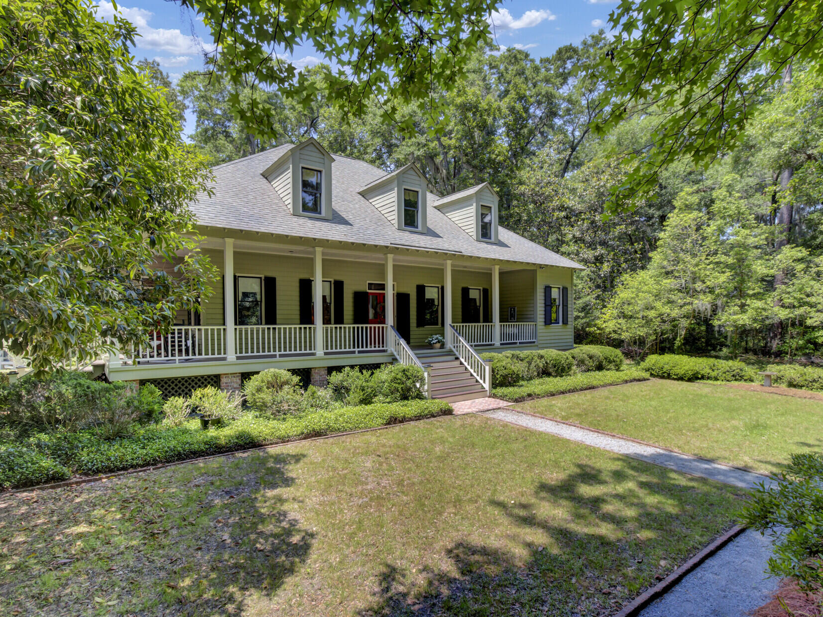 26 Middleton Oaks Road