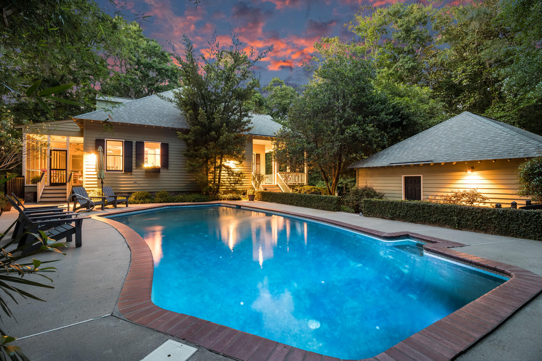 26 Middleton Oaks Road