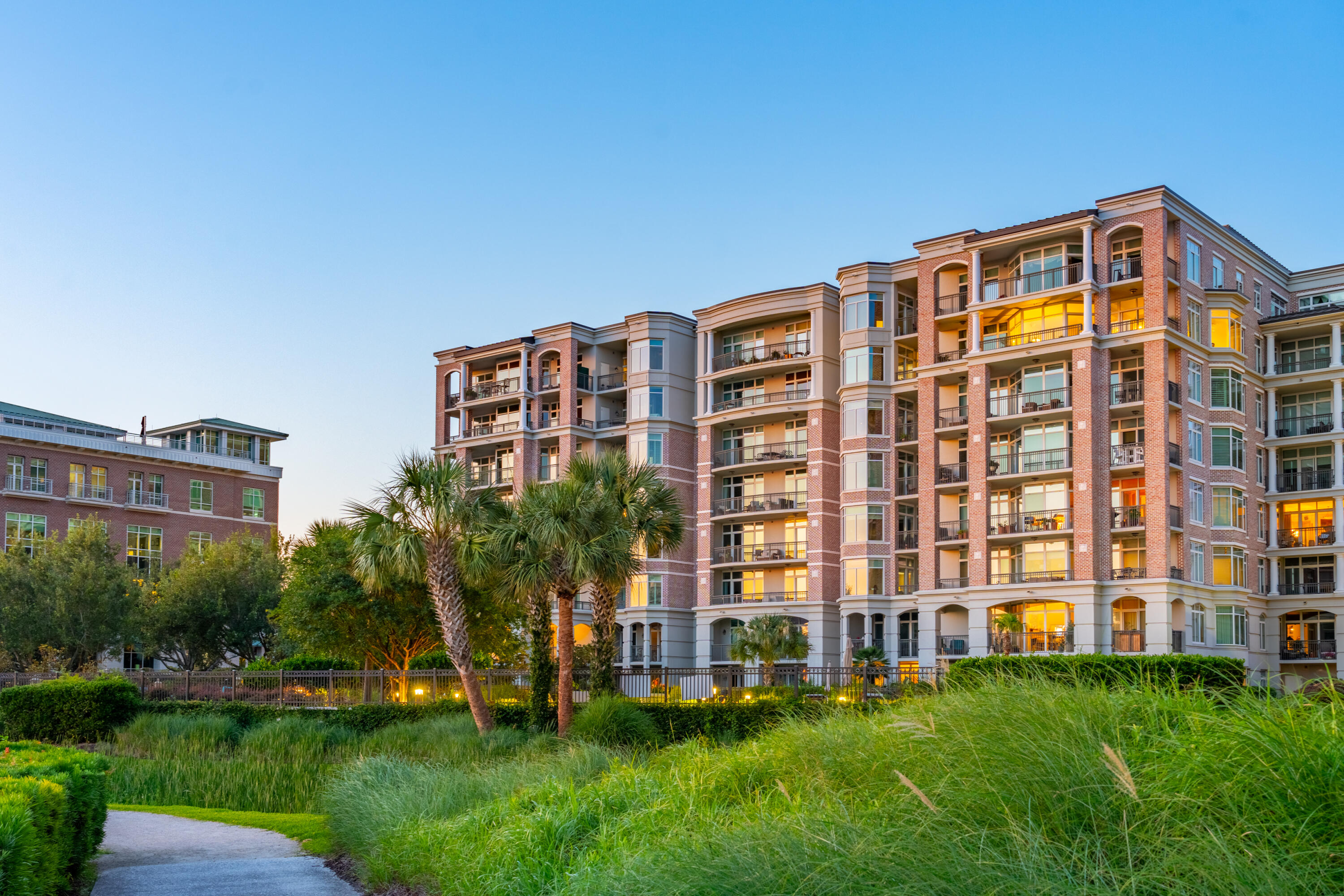 122 N Plaza Court # 102