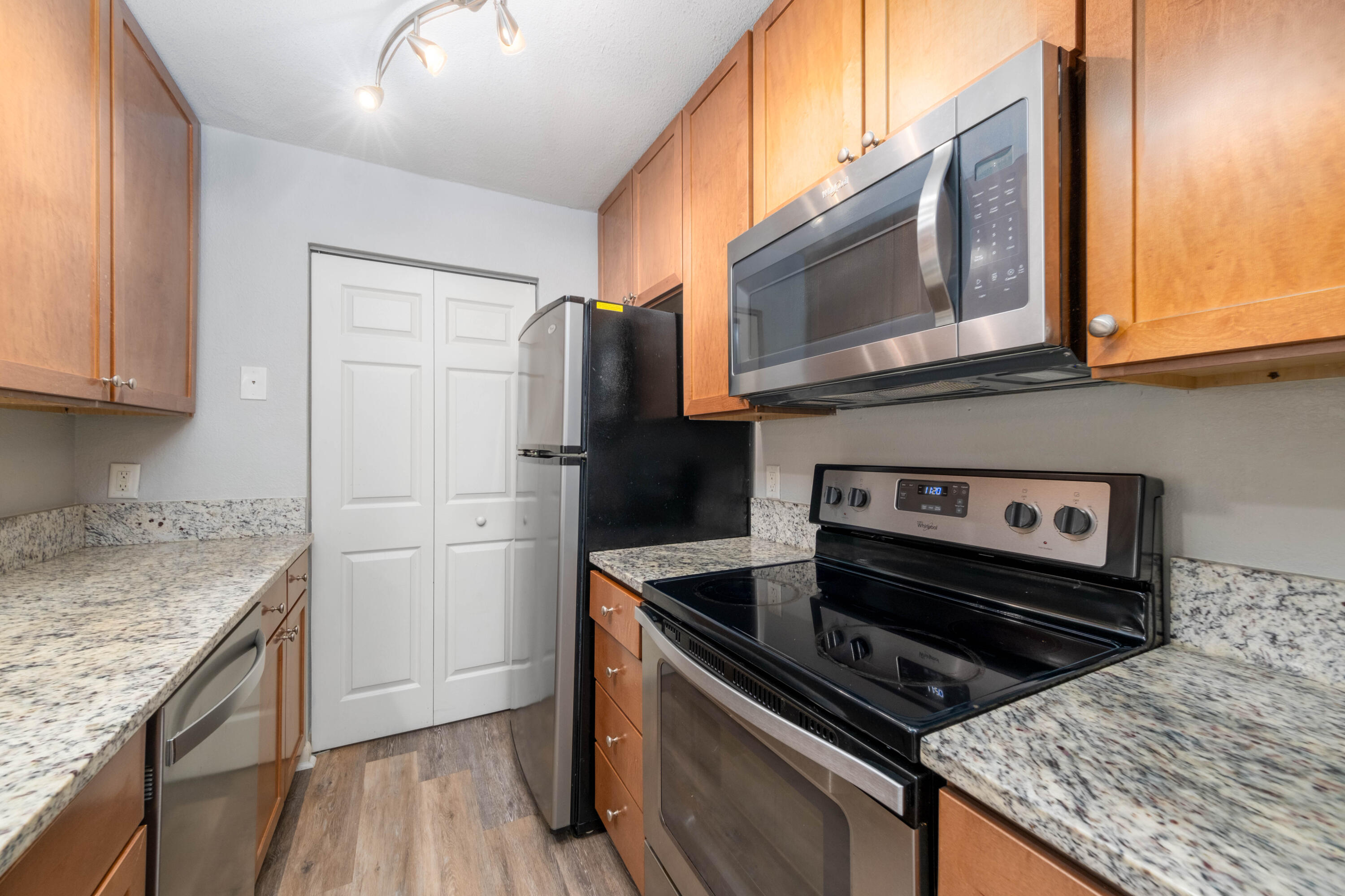 264 Alexandra Drive # 16