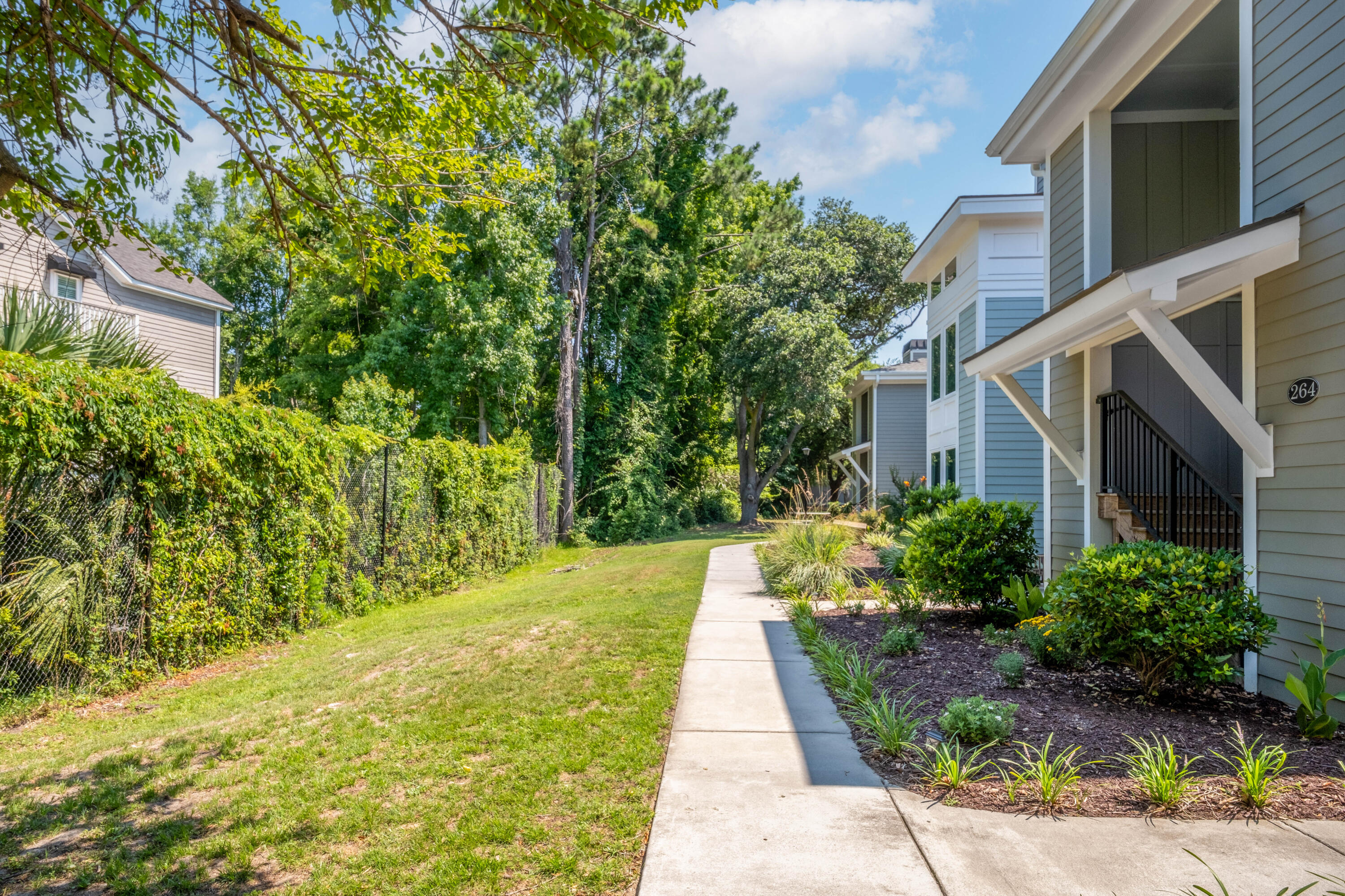 264 Alexandra Drive # 16