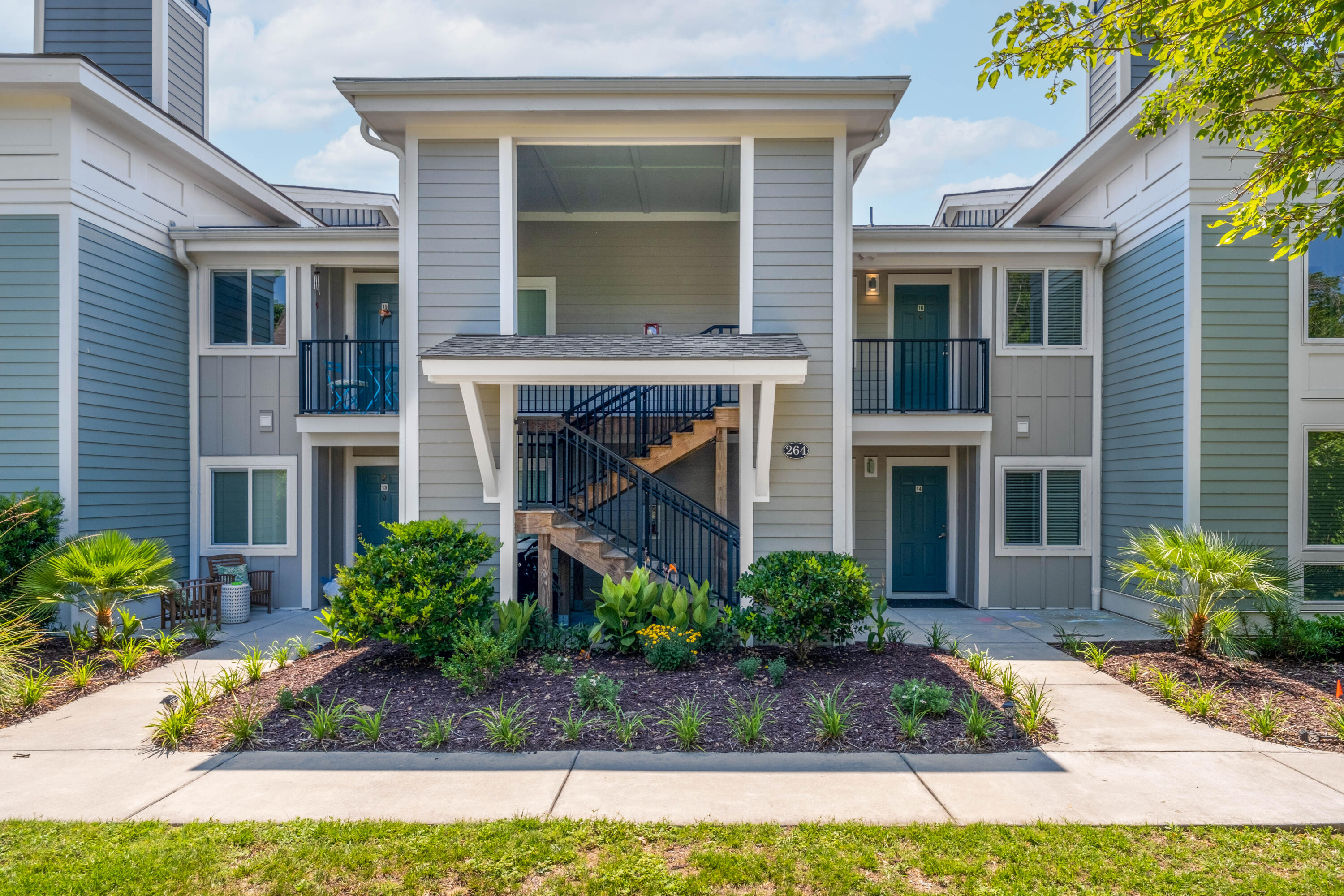 264 Alexandra Drive # 16
